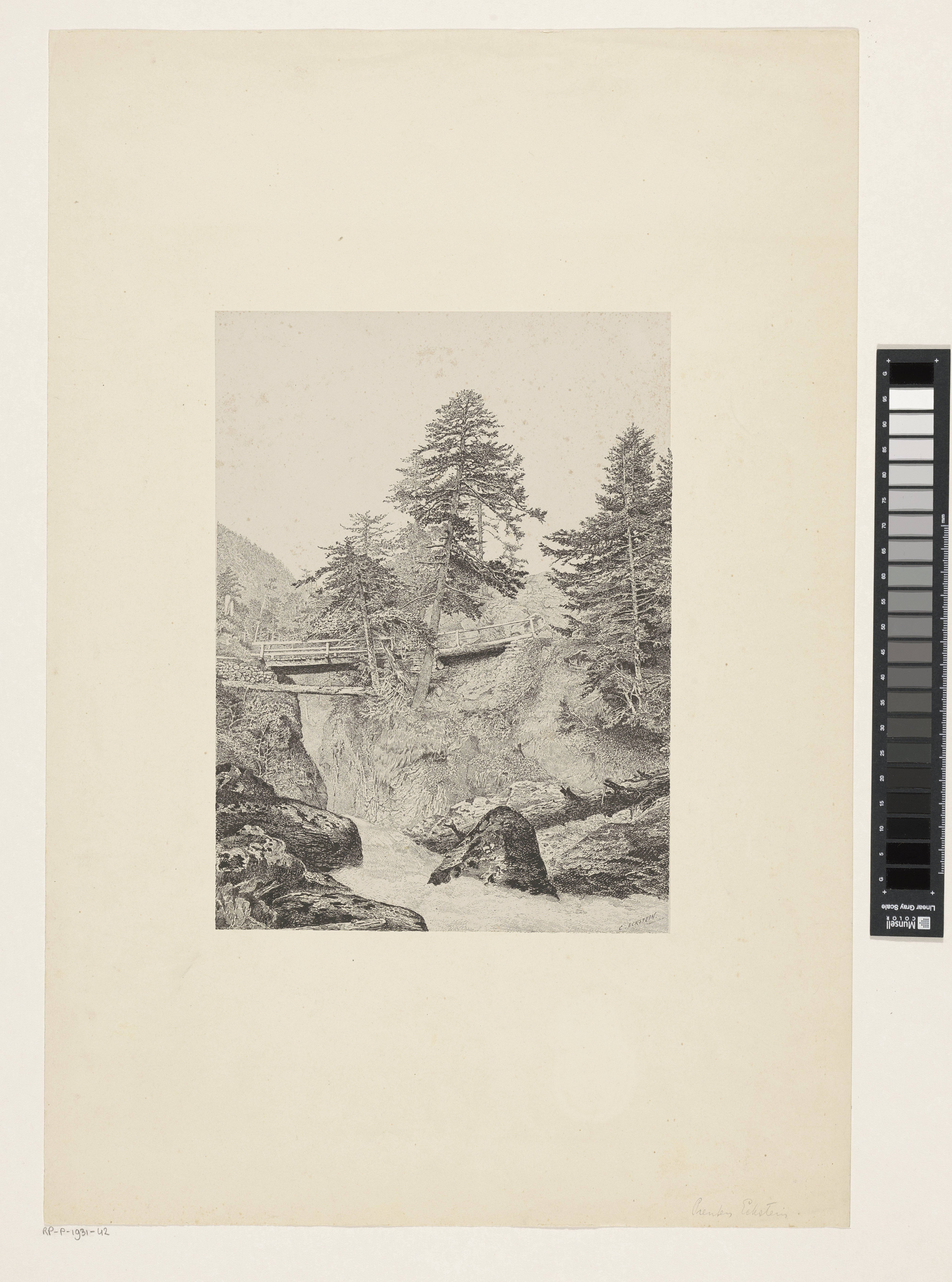 Bergachtig landschap met waterval en brug