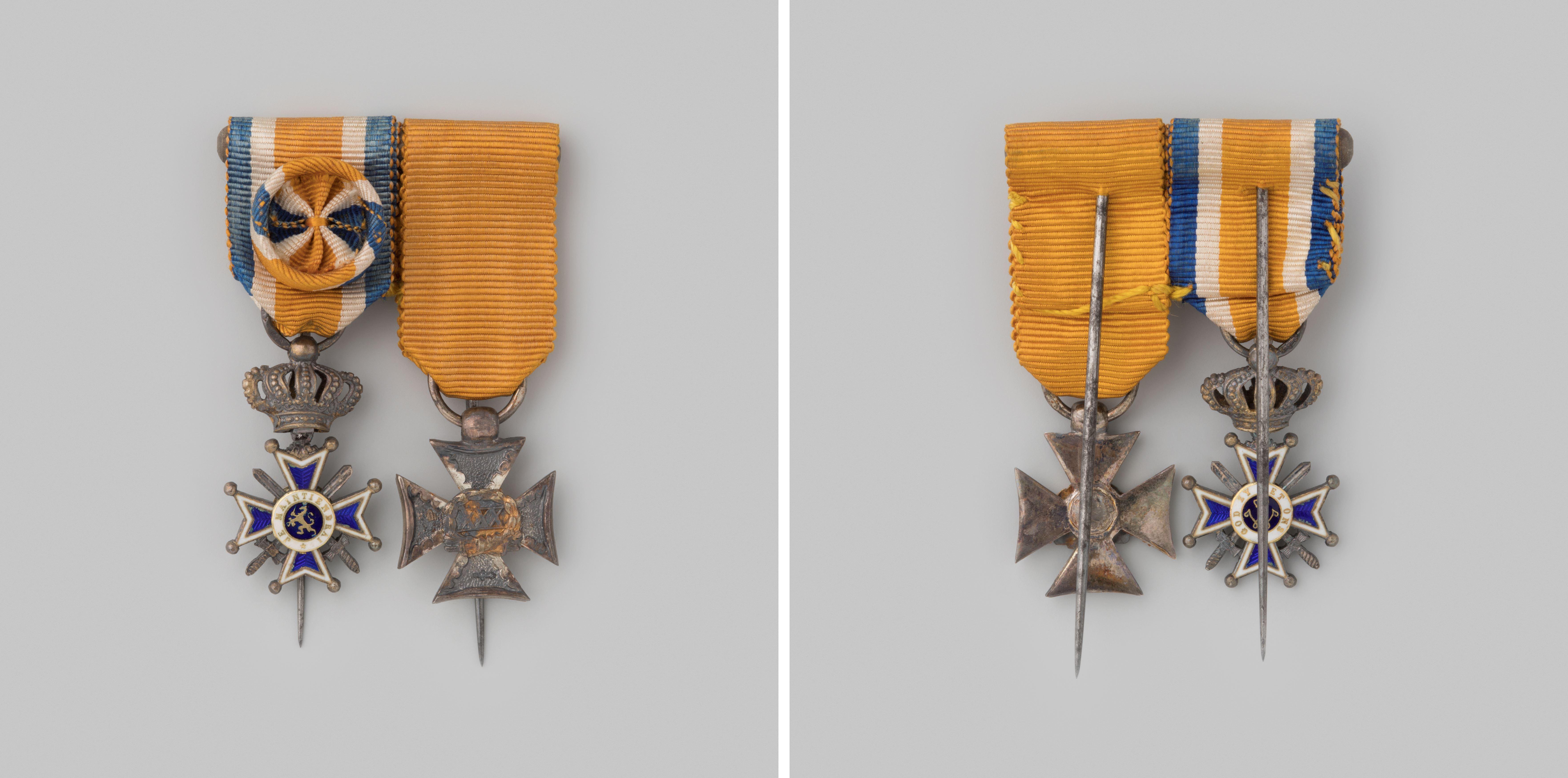 Officierskruis in de orde van Oranje-Nassau, met de zwaarden, met ereteken voor dertigjarige dienst als officier bij de schutterij te Amsterdam, gedragen door A. Mendes da Costa, luitenant-kolonel