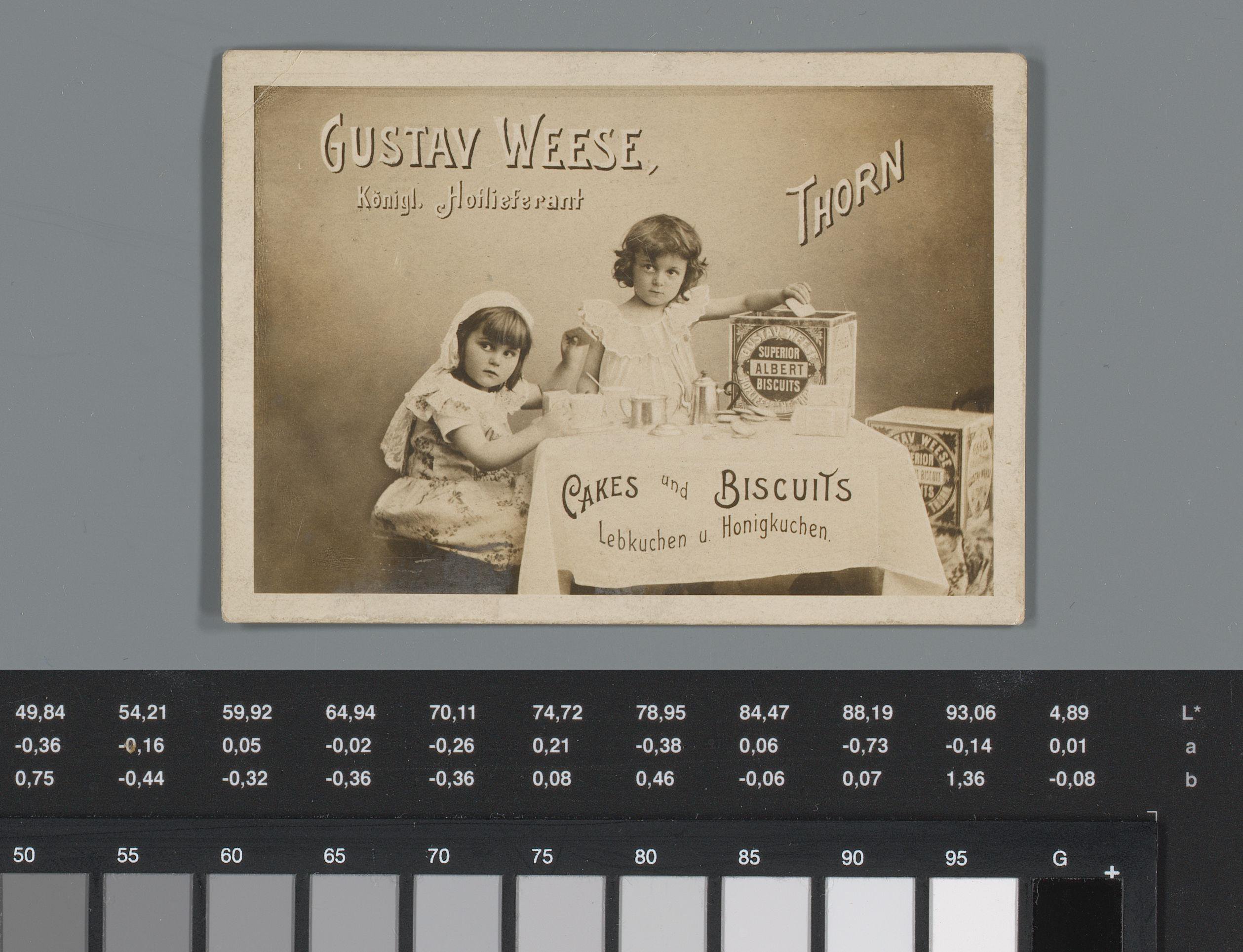 Reclame voor koekjes van Gustav Weese te Thorn met twee kinderen met hand in een koektrommel