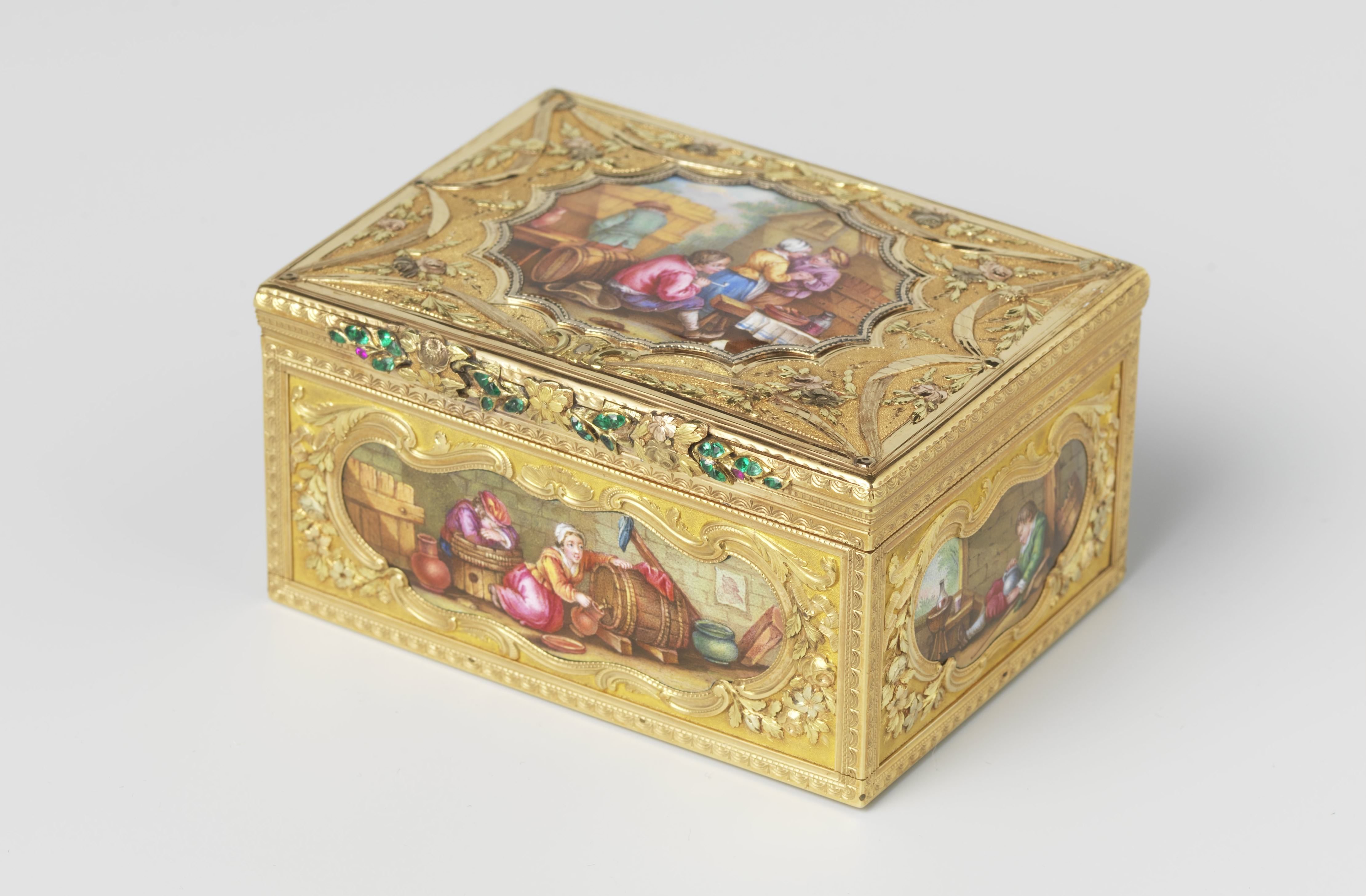 Snuifdoos van goud, rechthoekig, versierd met zes herbergscènes in émail