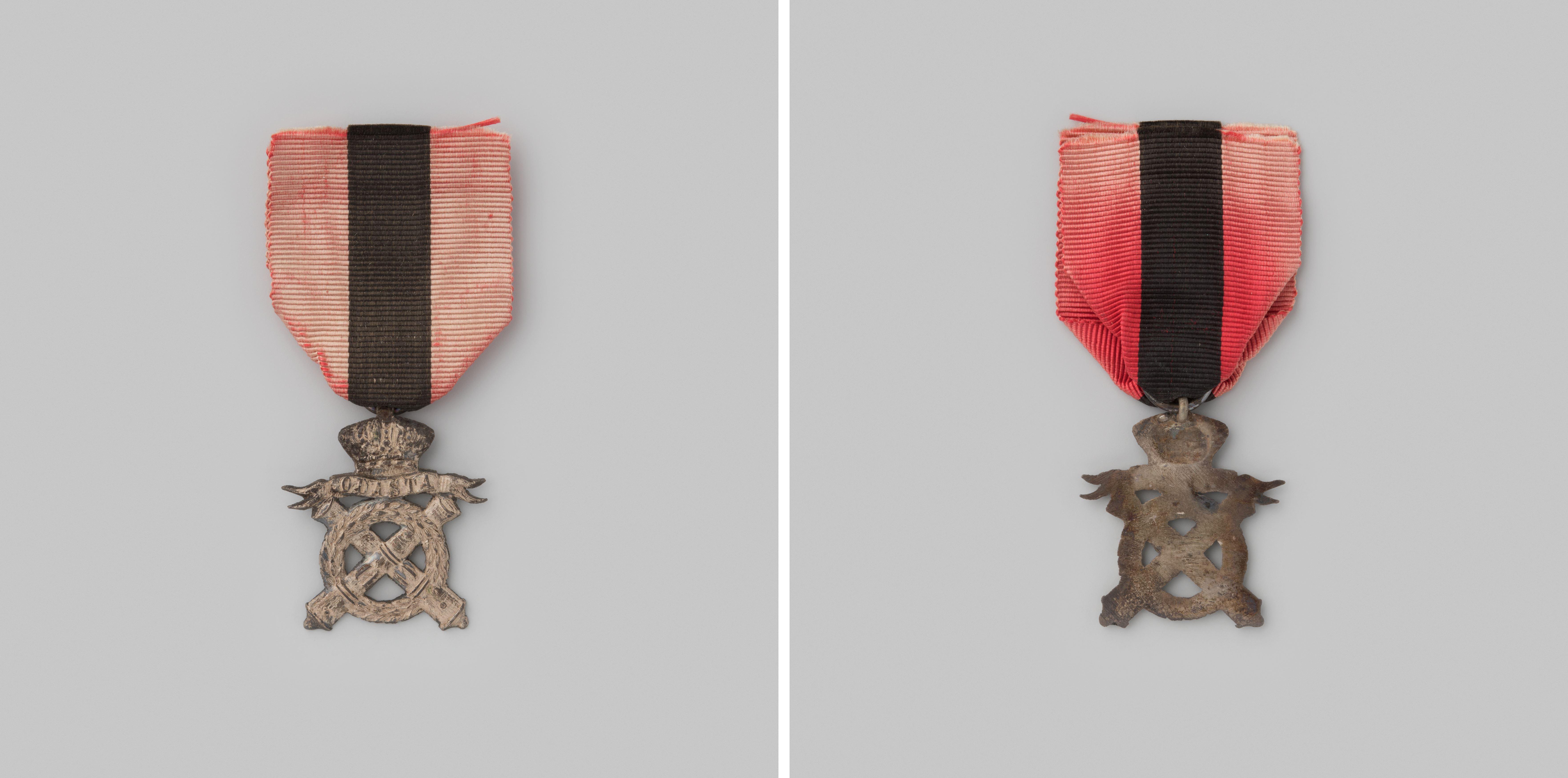 Draagteken van de Vereeniging van onderofficieren van de Artillerie-schutterij te Amsterdam (O.D.A.S.T.A.)