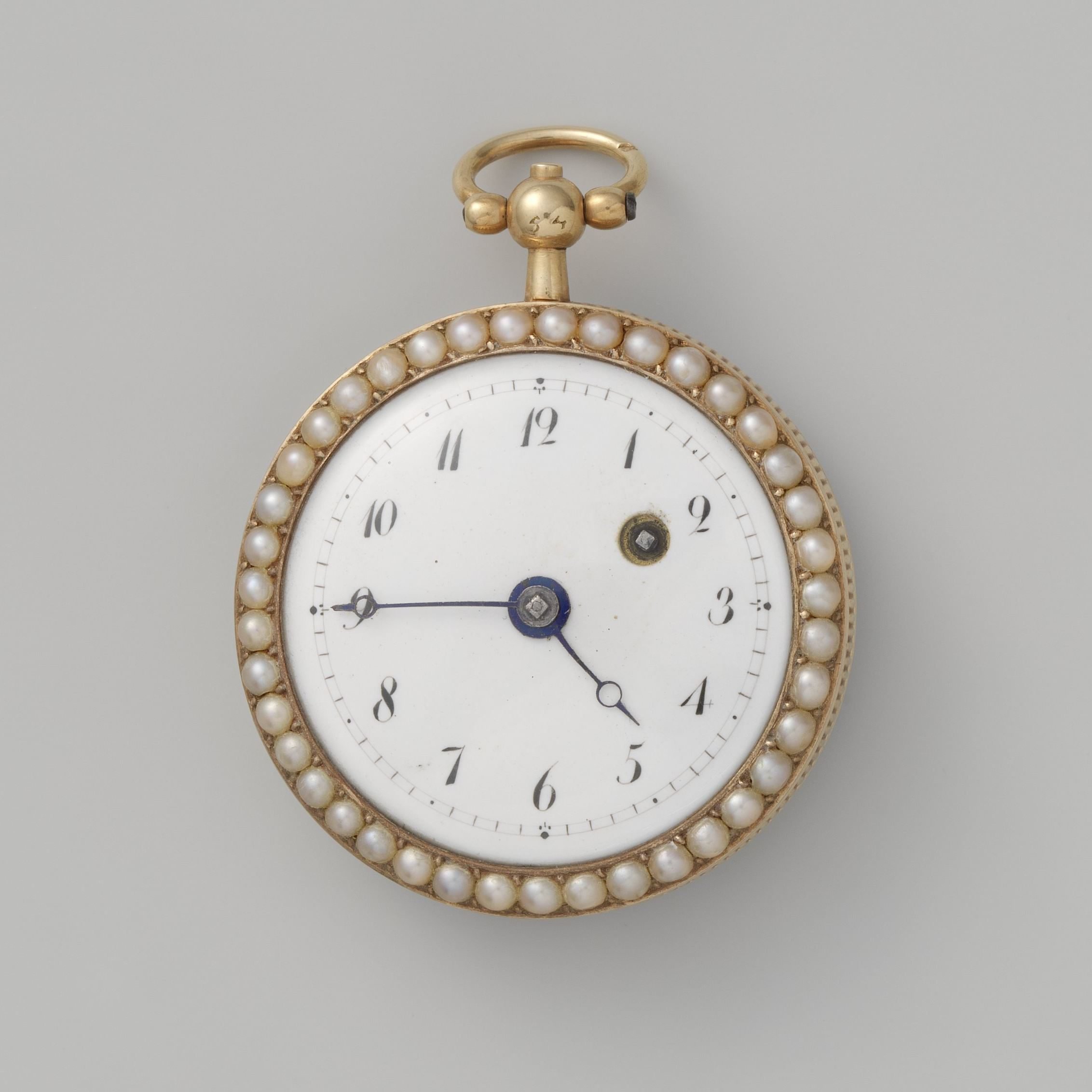 Horloge met witte geëmailleerde wijzerplaat