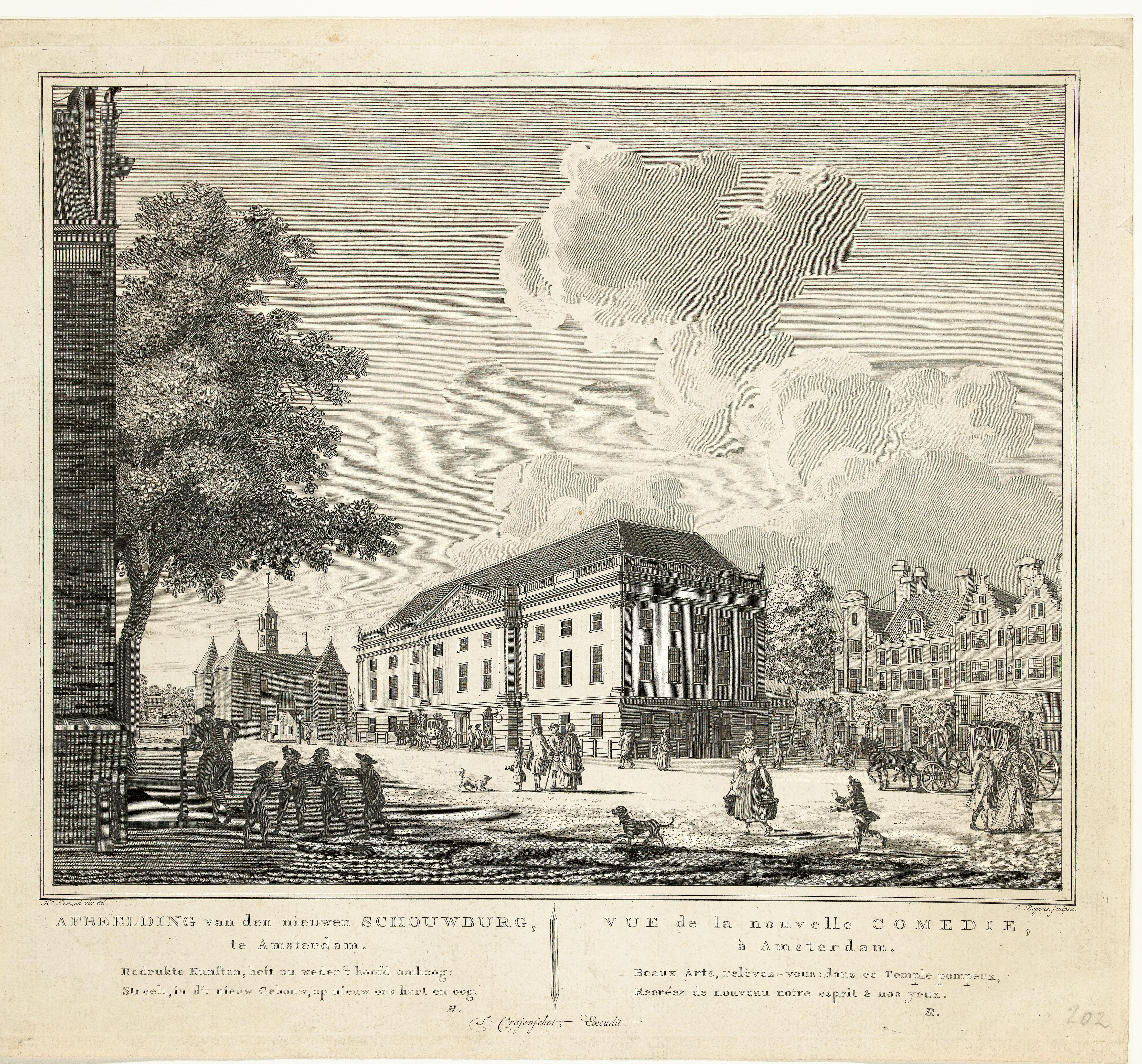 Gezicht op de schouwburg aan het Leidseplein te Amsterdam