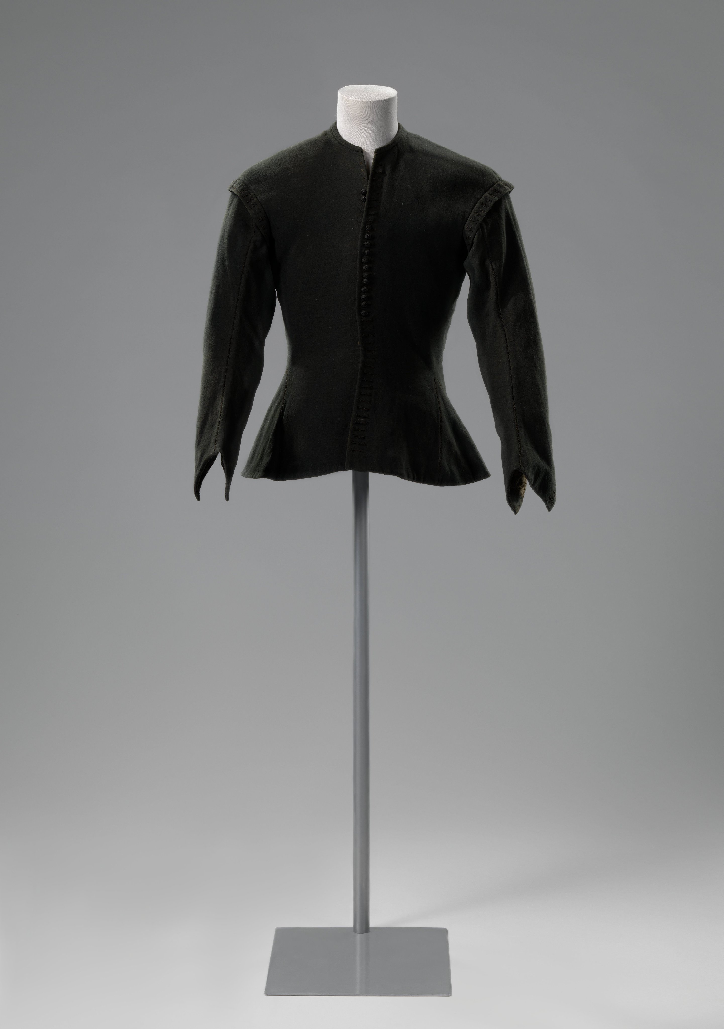 Doublet with a Short Tab