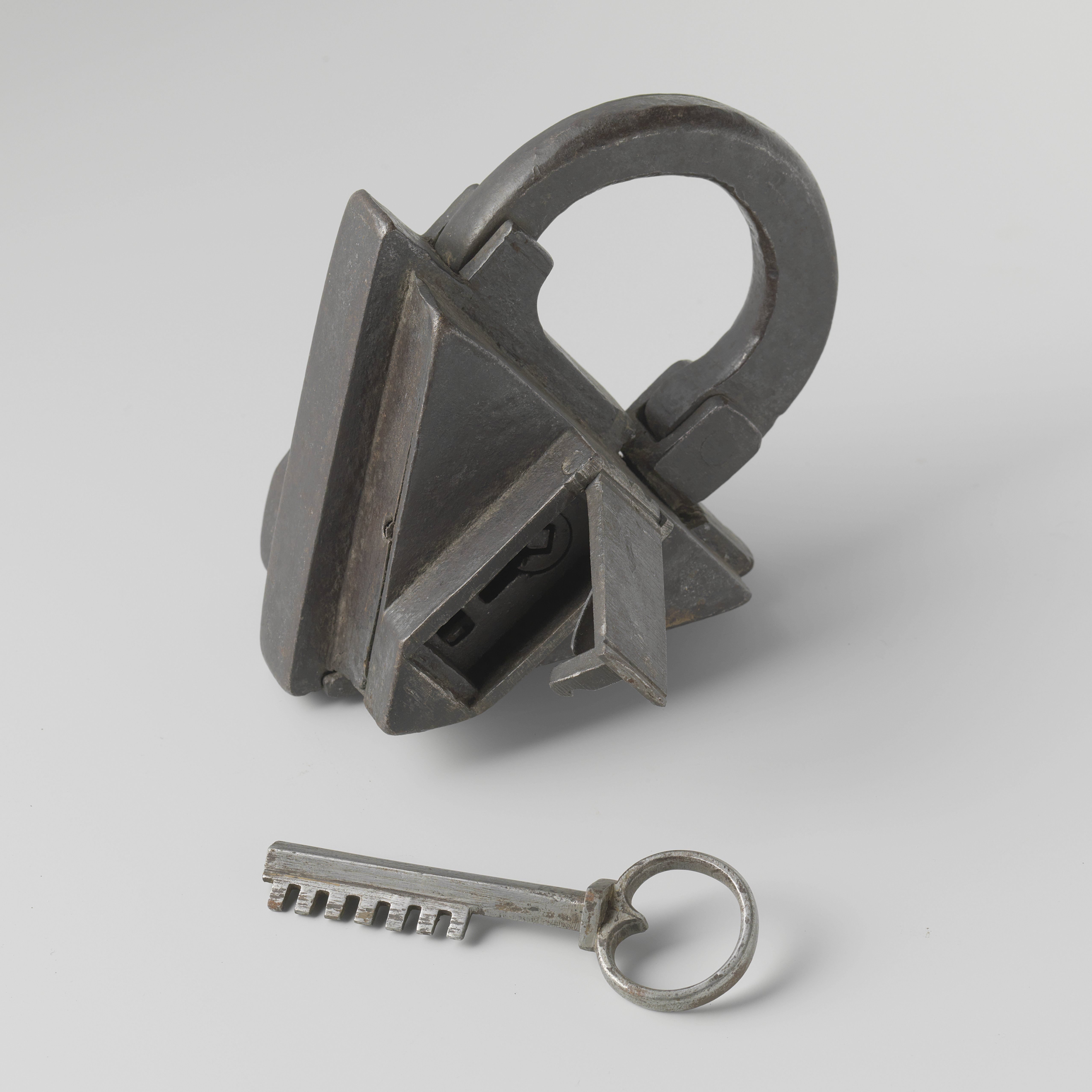 Hangslot met sleutel