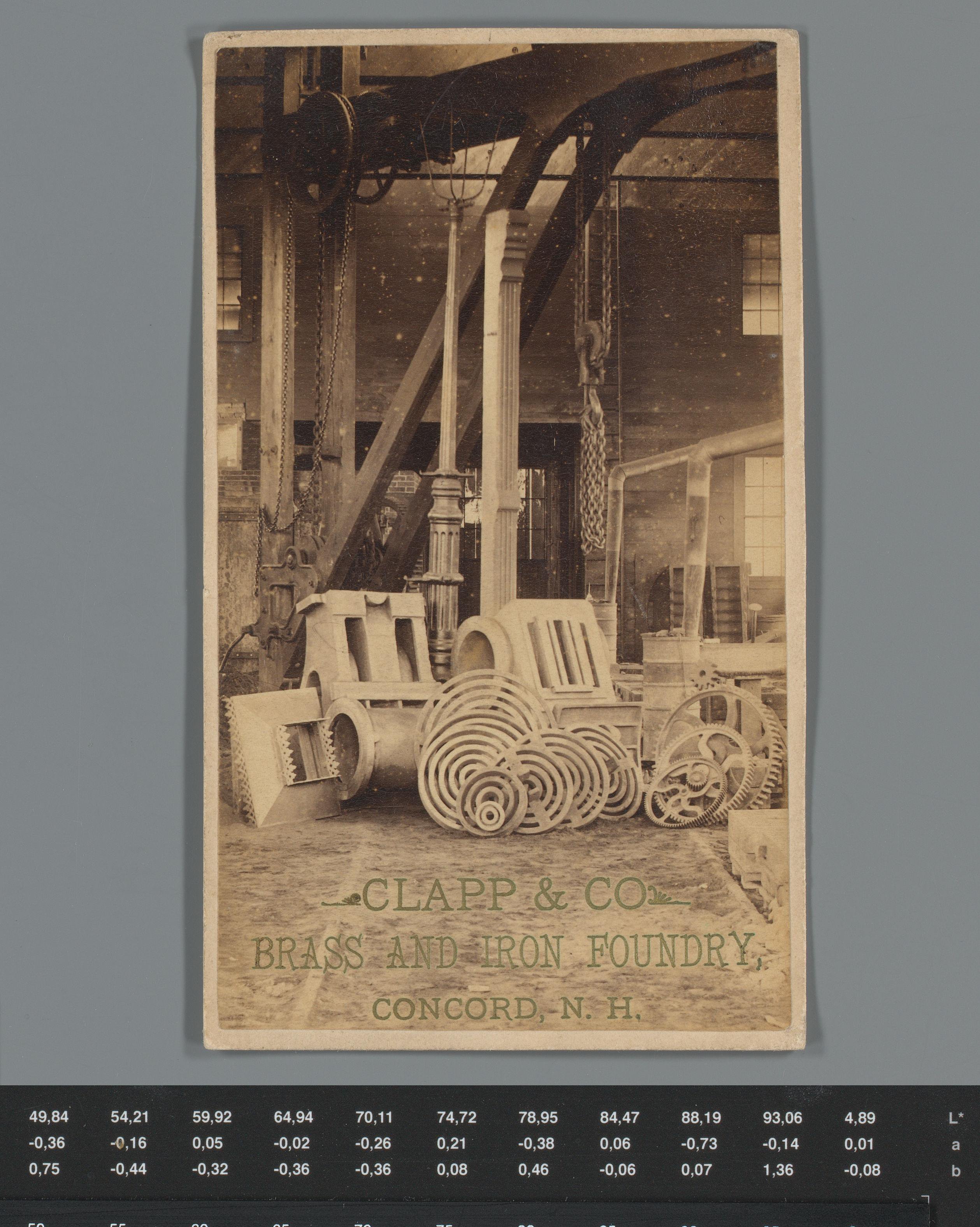 Interieur van een loods met ijzerwerk als reclame voor Clapp & Co., Brass and Iron Foundry, Concord, NH