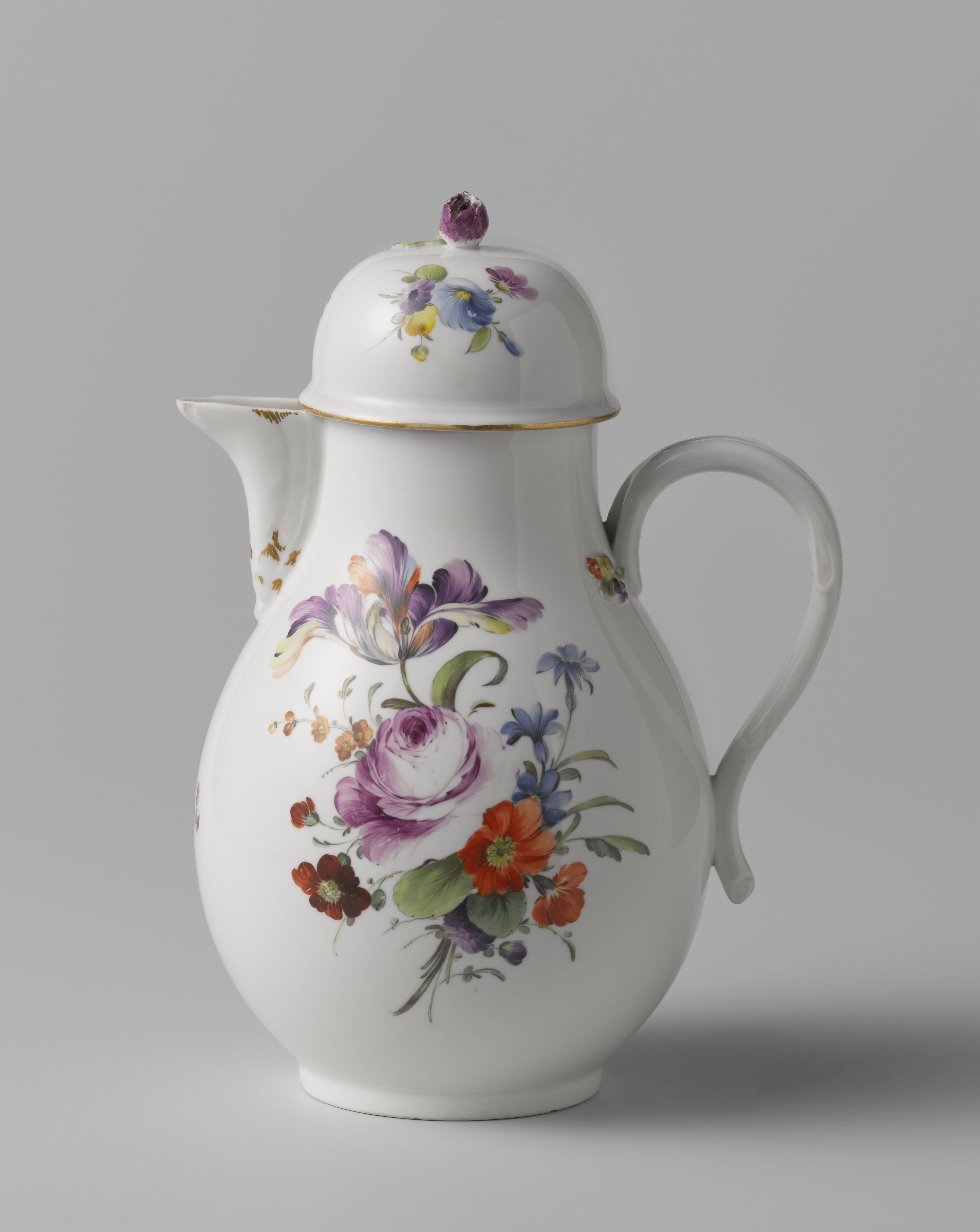 Coffee pot