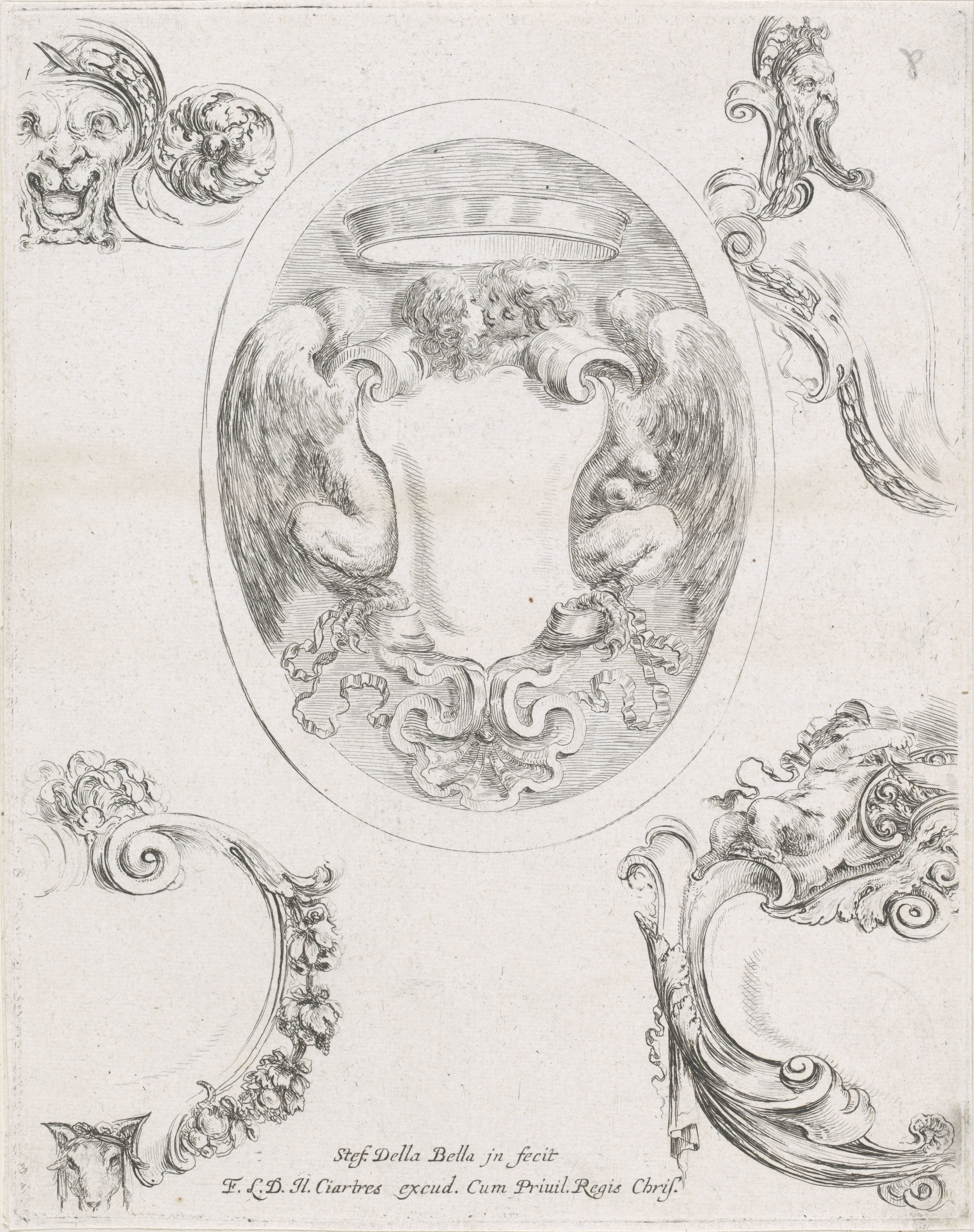 Vier cartouches en een masker
