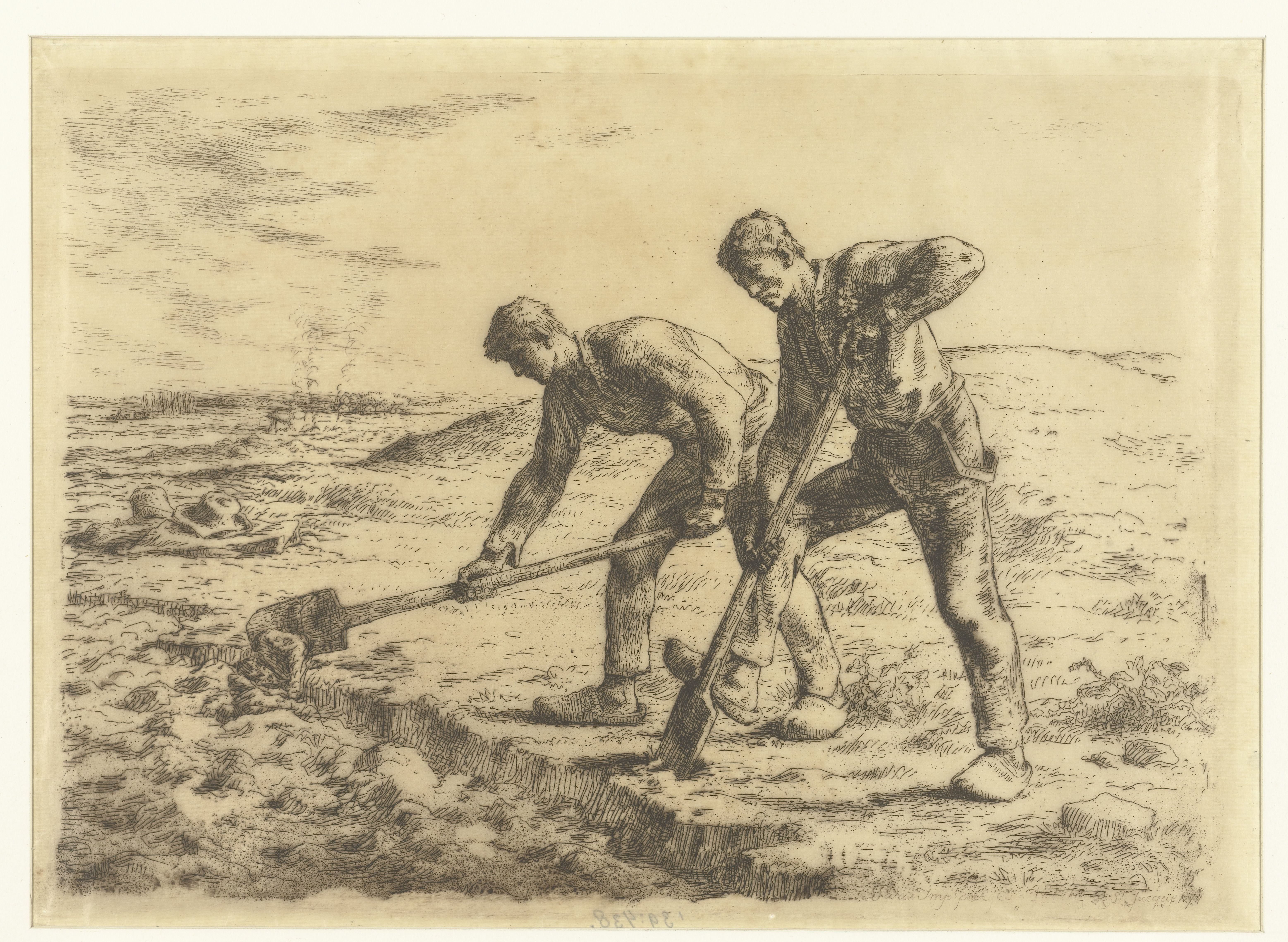 Twee boeren spitten de grond van een akker om