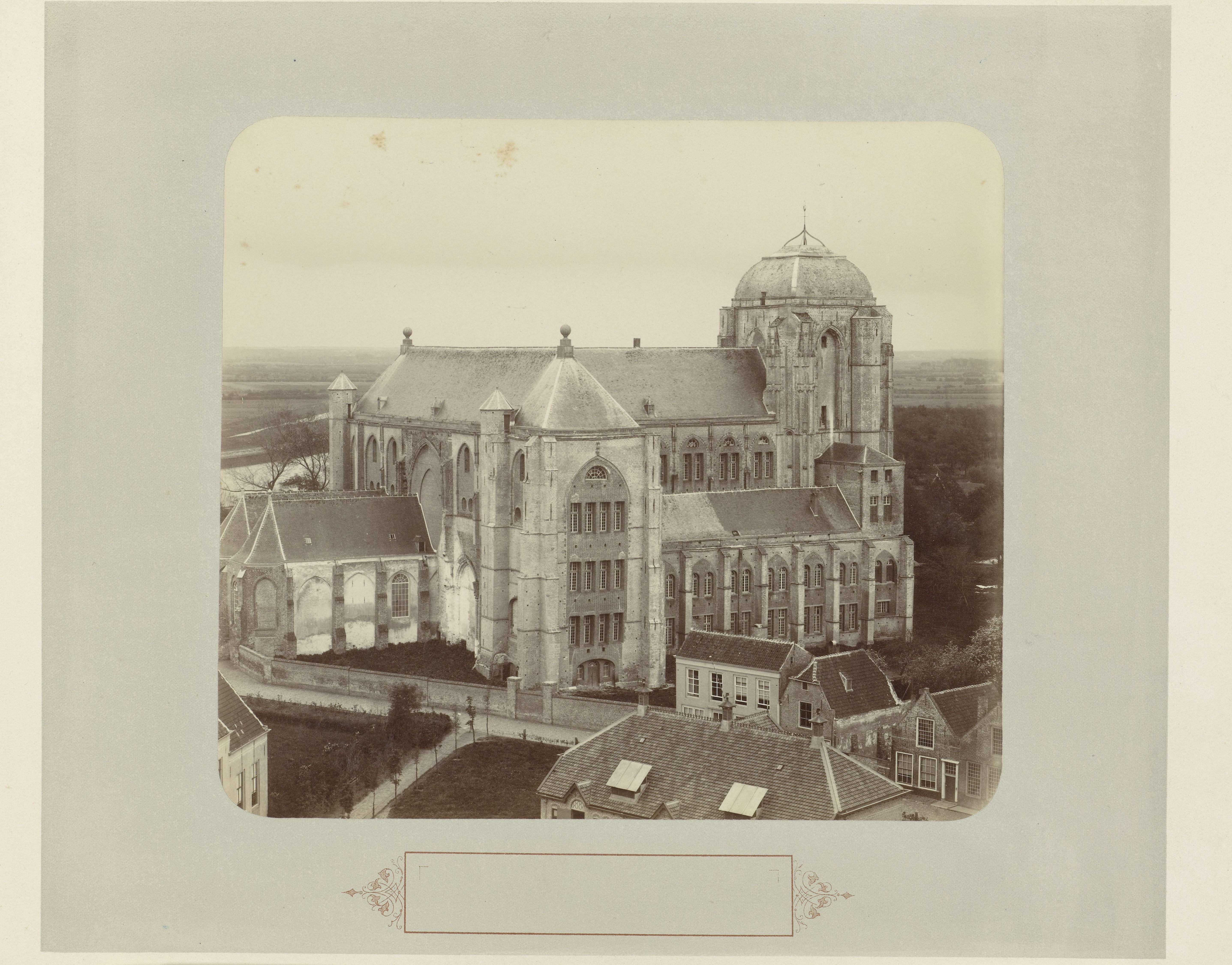 Gezicht op de Grote of Onze-Lieve-Vrouwekerk in Veere