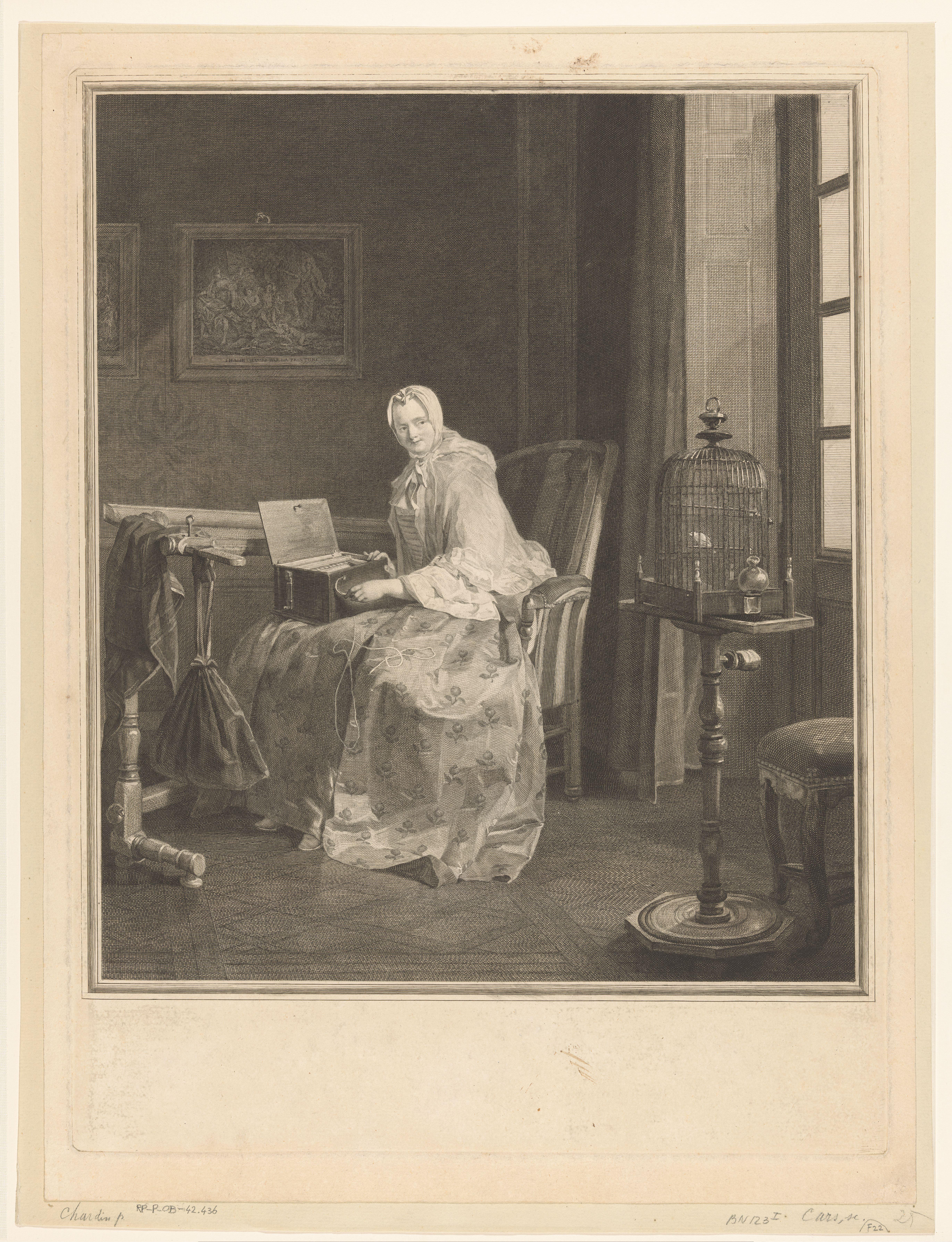 Vrouw in een interieur met een draaiorgel