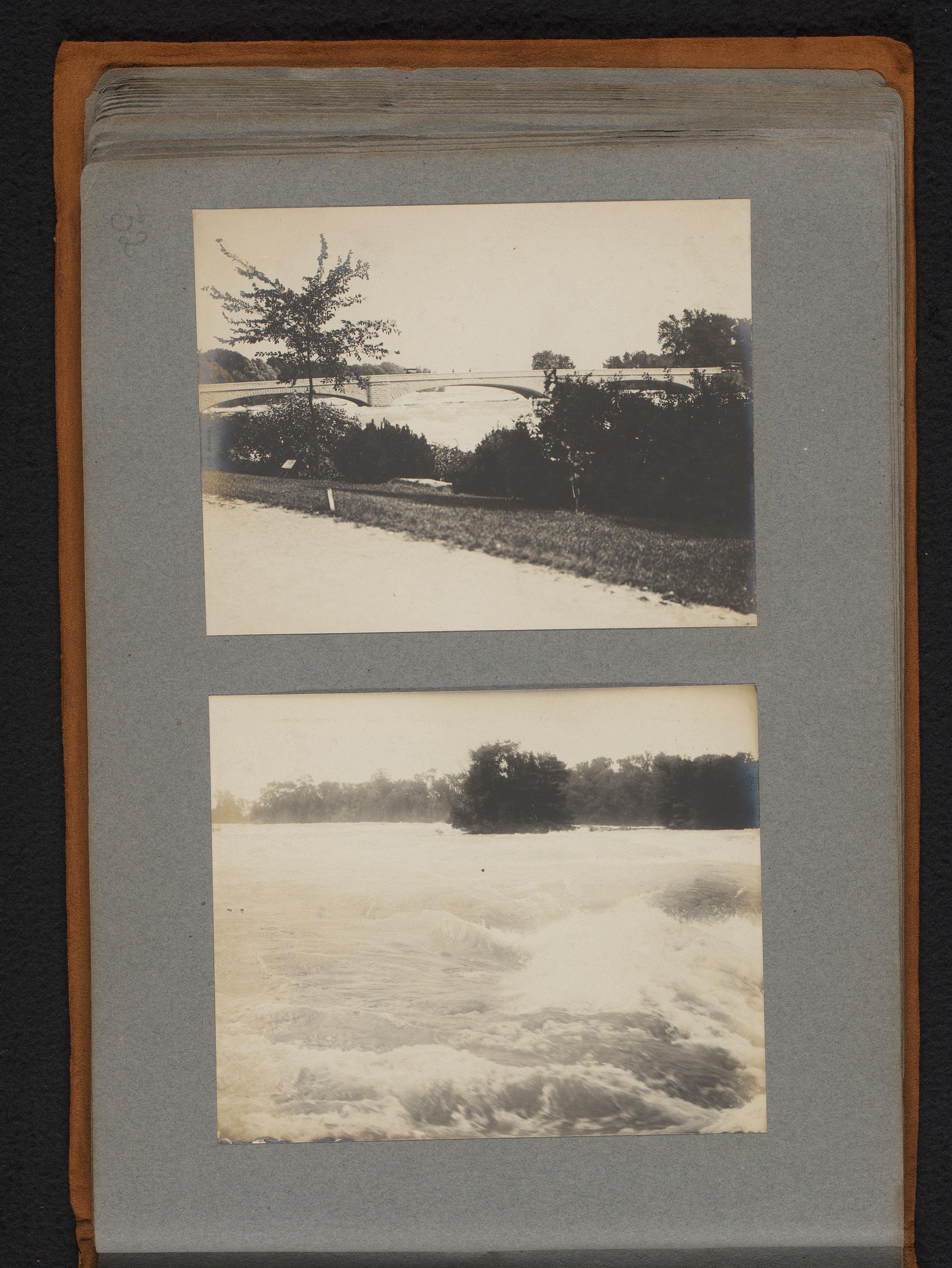 Gezicht op de Goat Island brug en de Niagara rivier