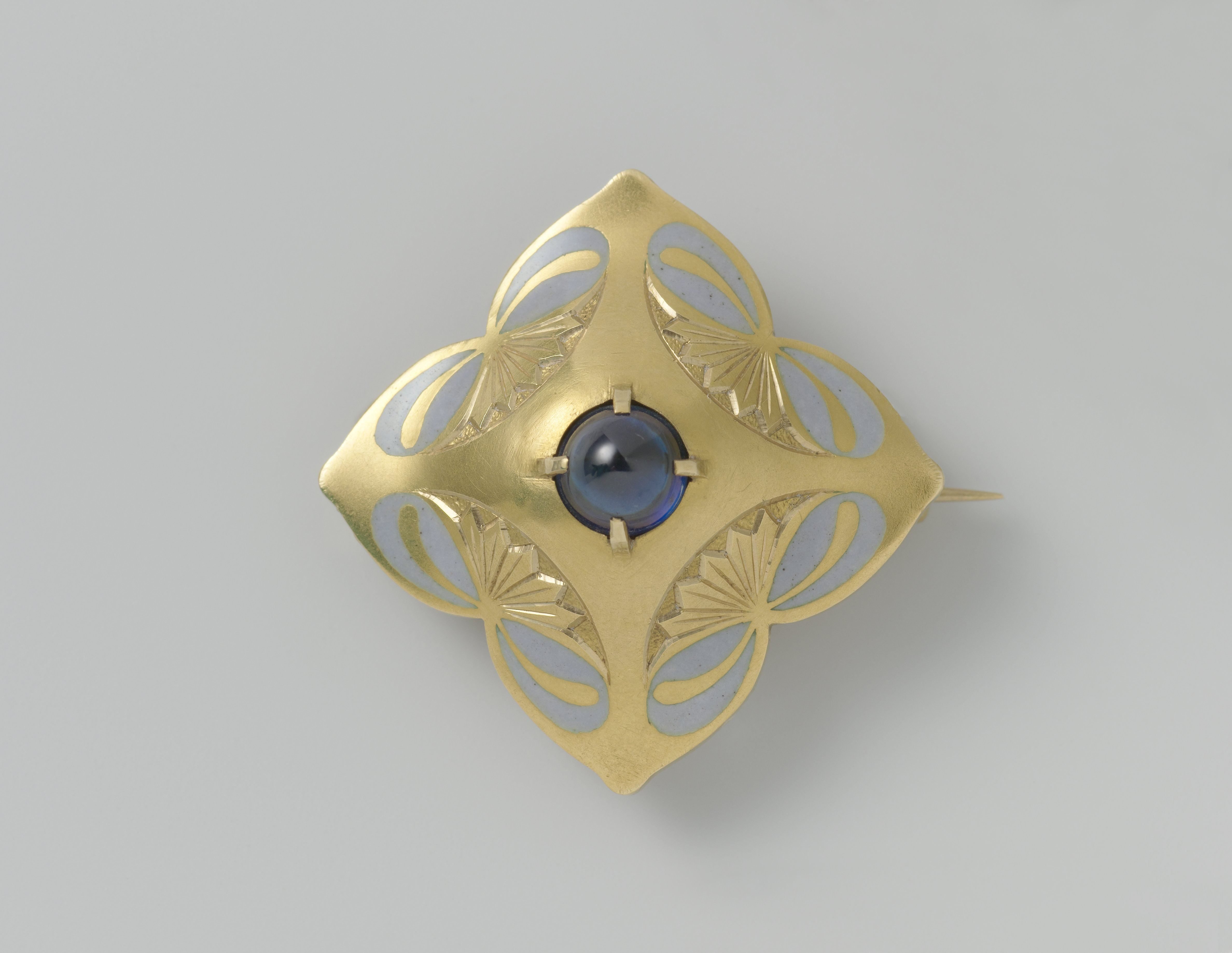 Broche