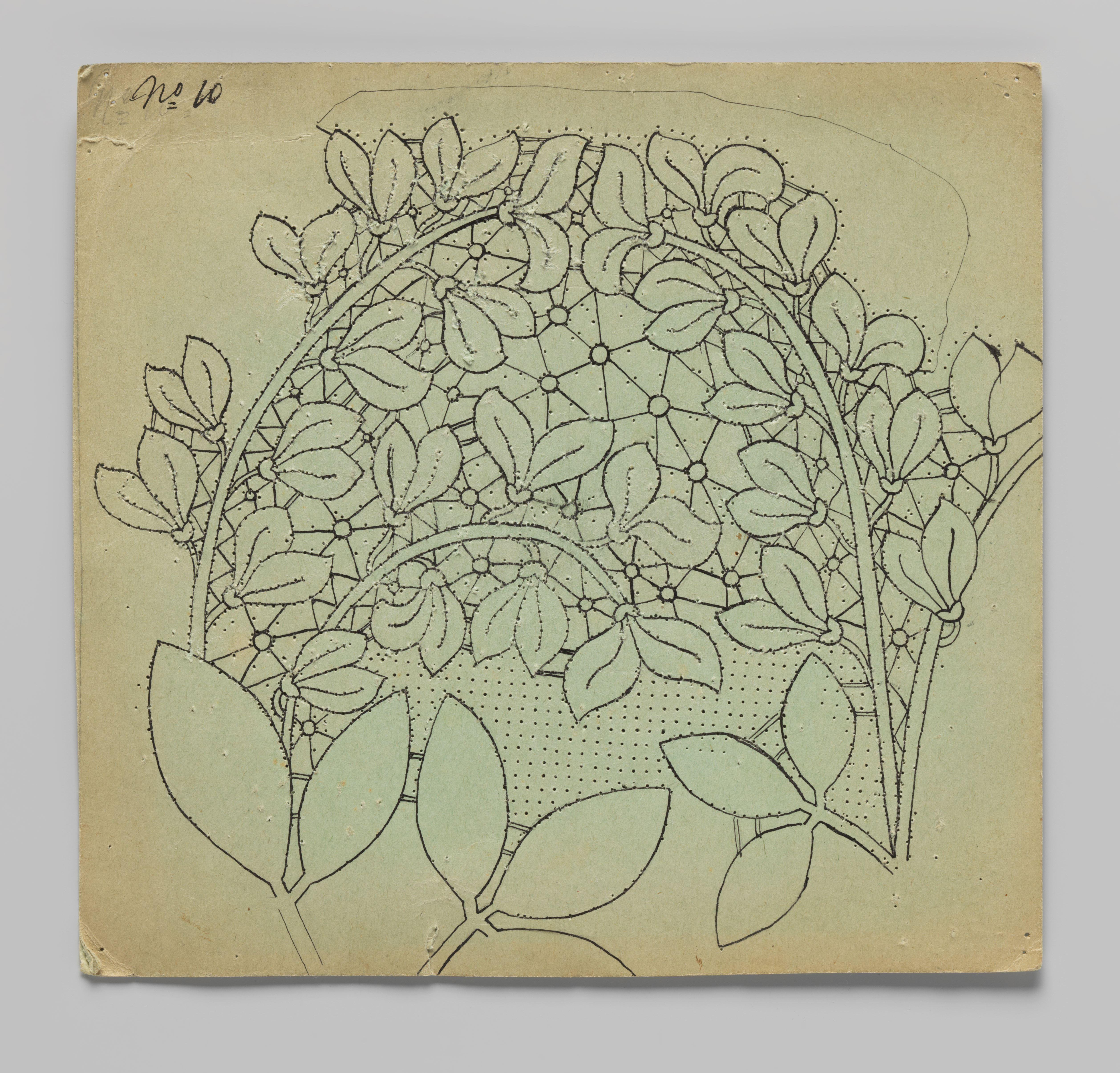 Kantpatroon voor een kleed van kloskant met goudenregentakken en -bloemen