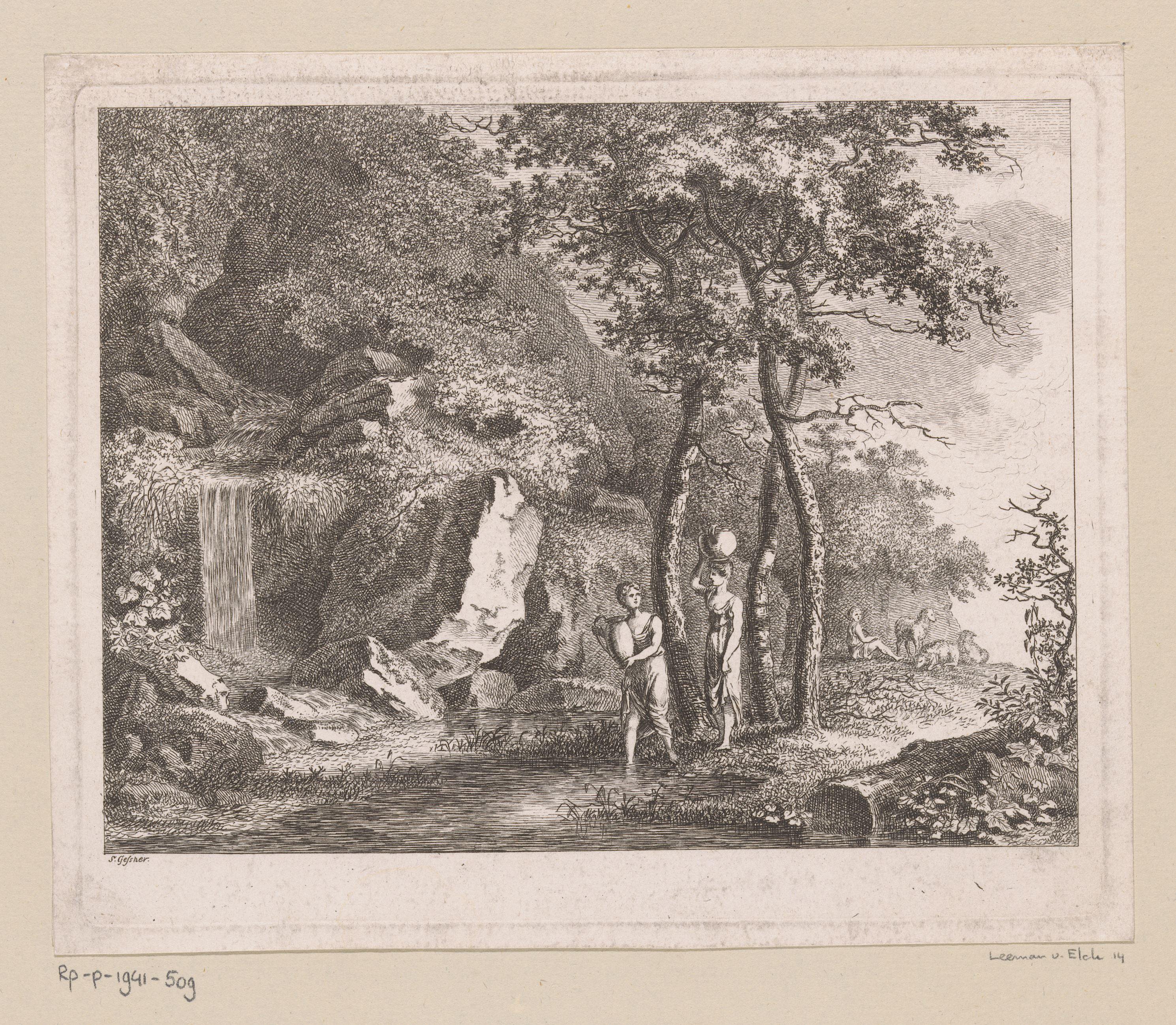 Twee vrouwen halen water bij een waterval