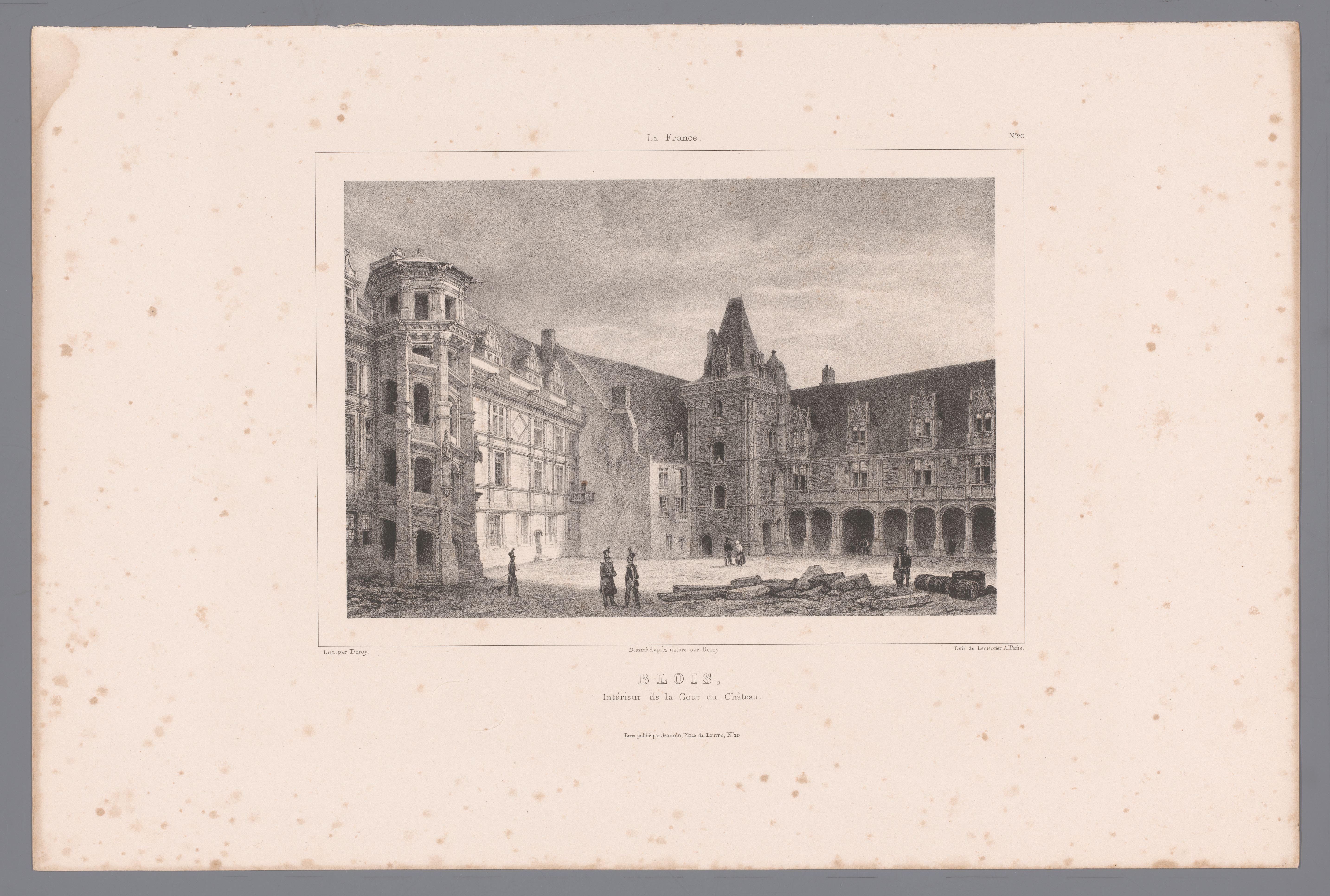 Zicht op de binnenplaats van het kasteel van Blois met de spiraalvormige trap