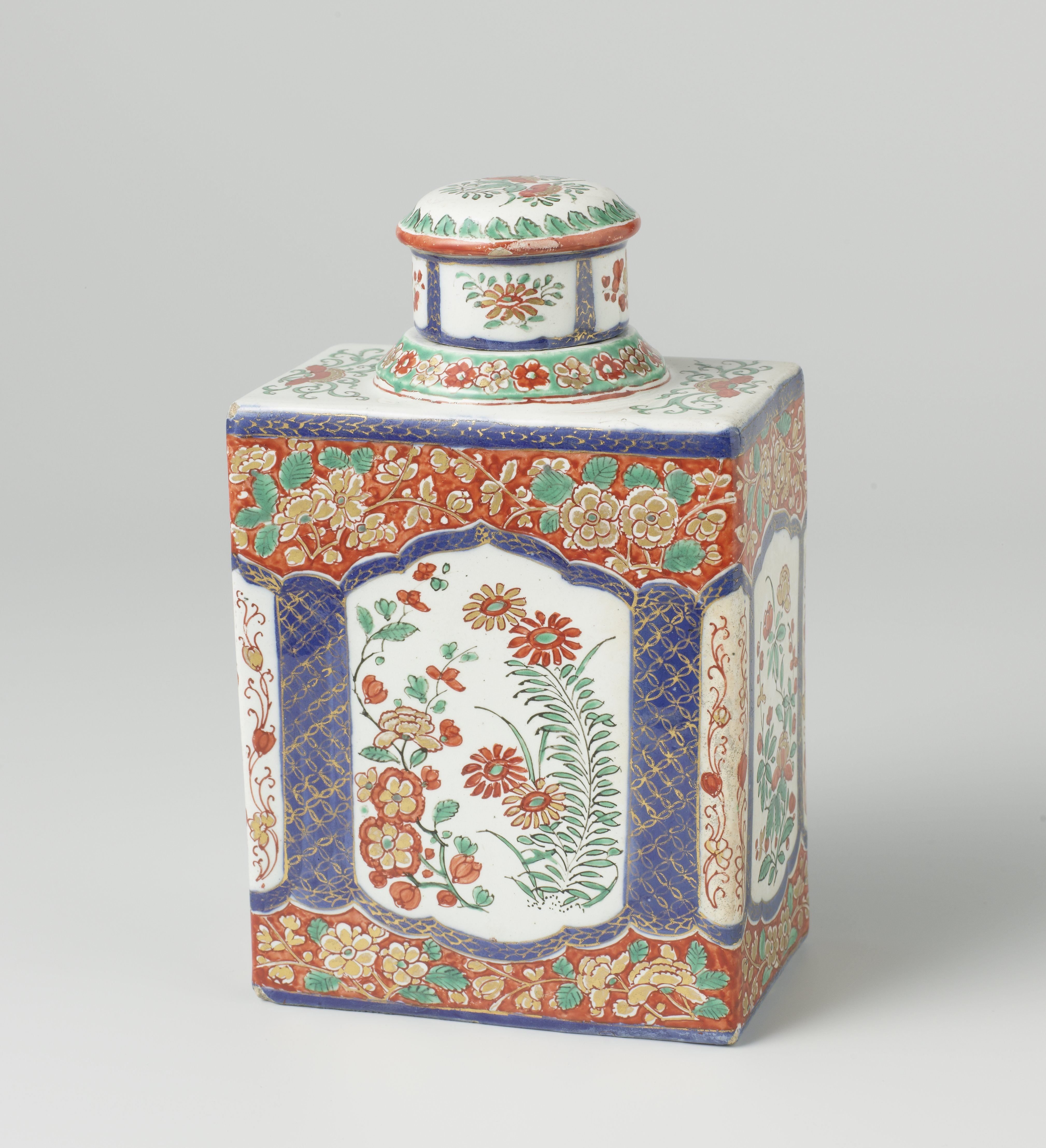 Tea canister