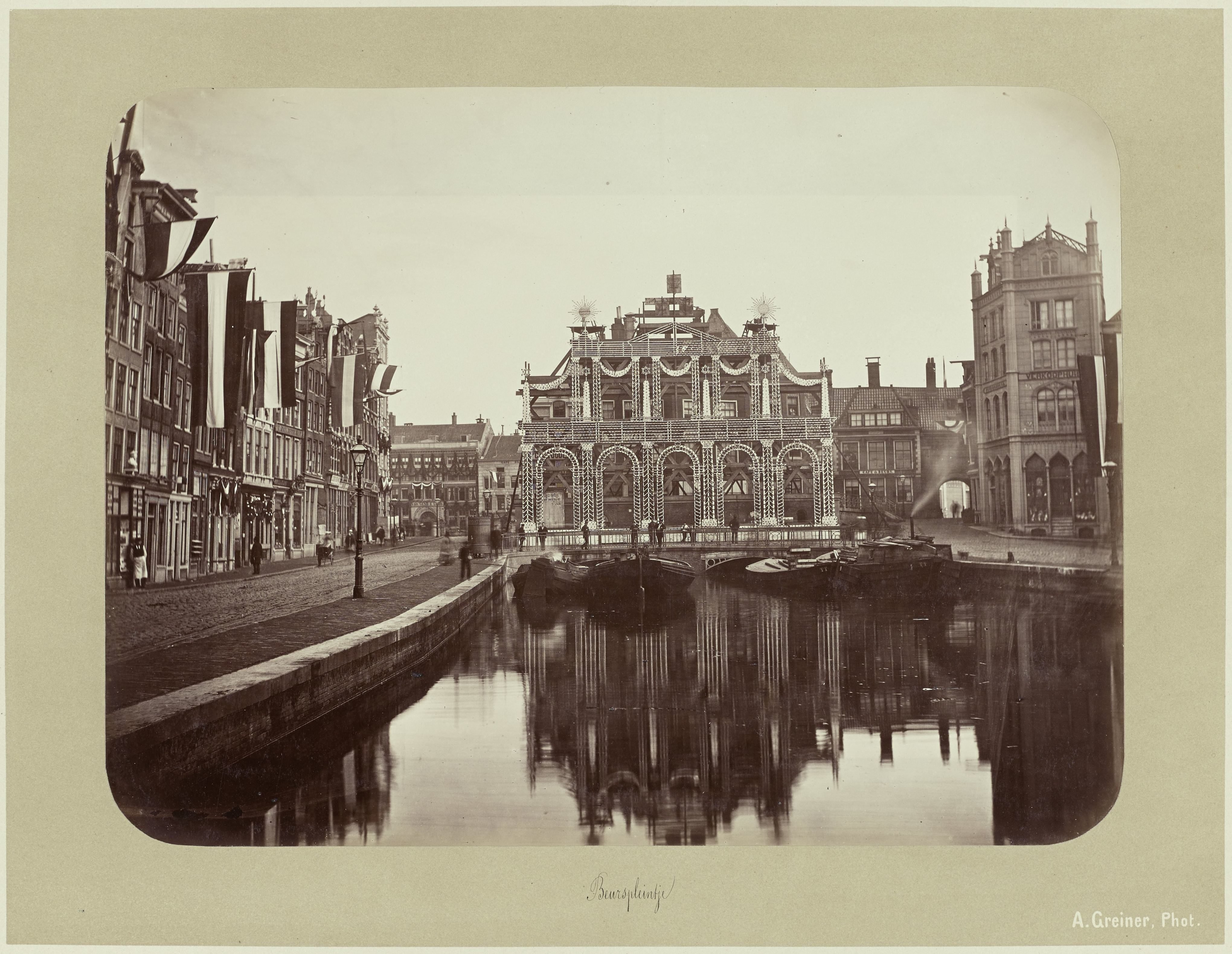 Poort op het Beursplein, 1879