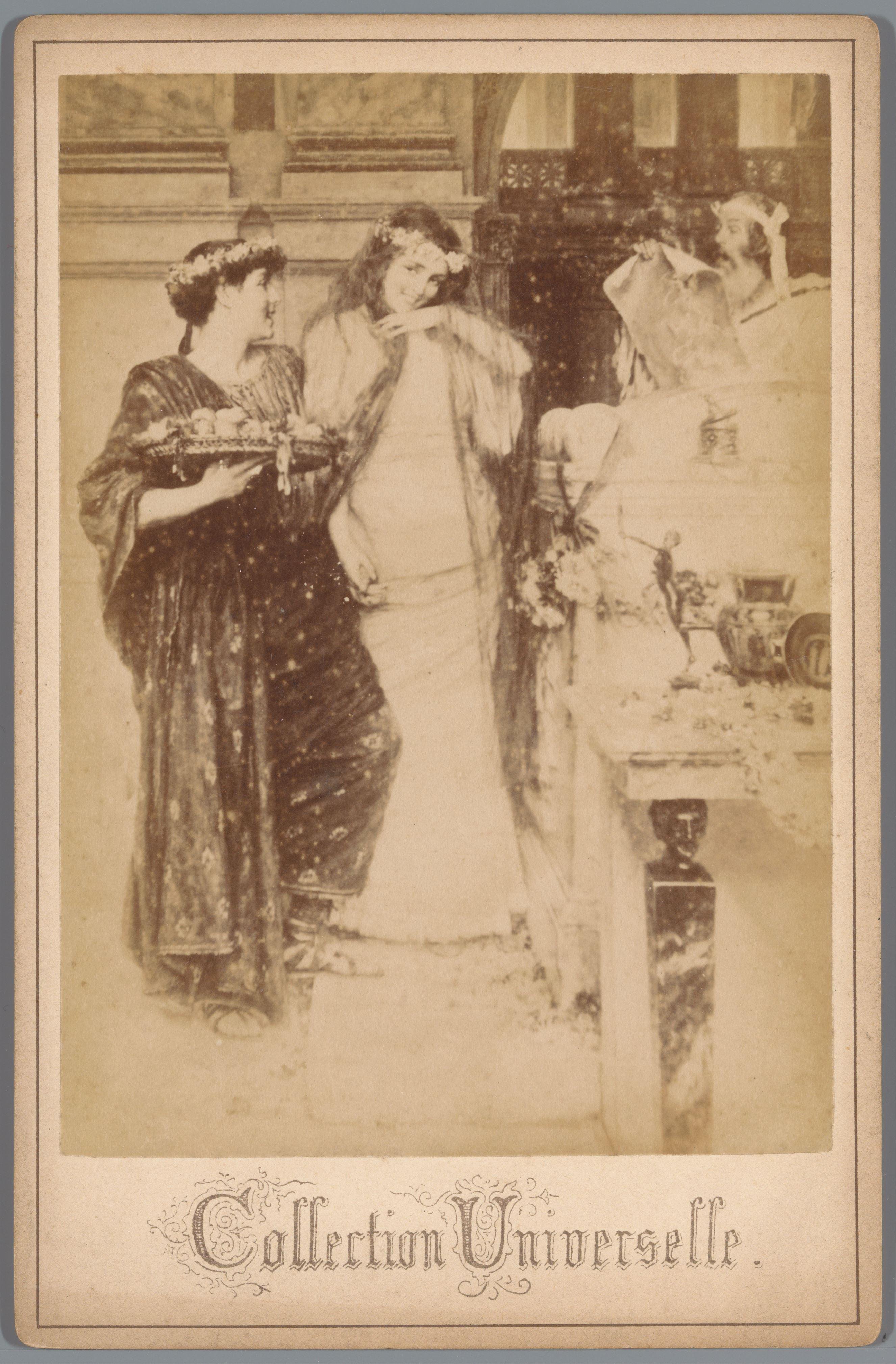 Fotoreproductie van een schilderij van twee vrouwen met bloemenkransen, mogelijk van Lourens Alma Tadema