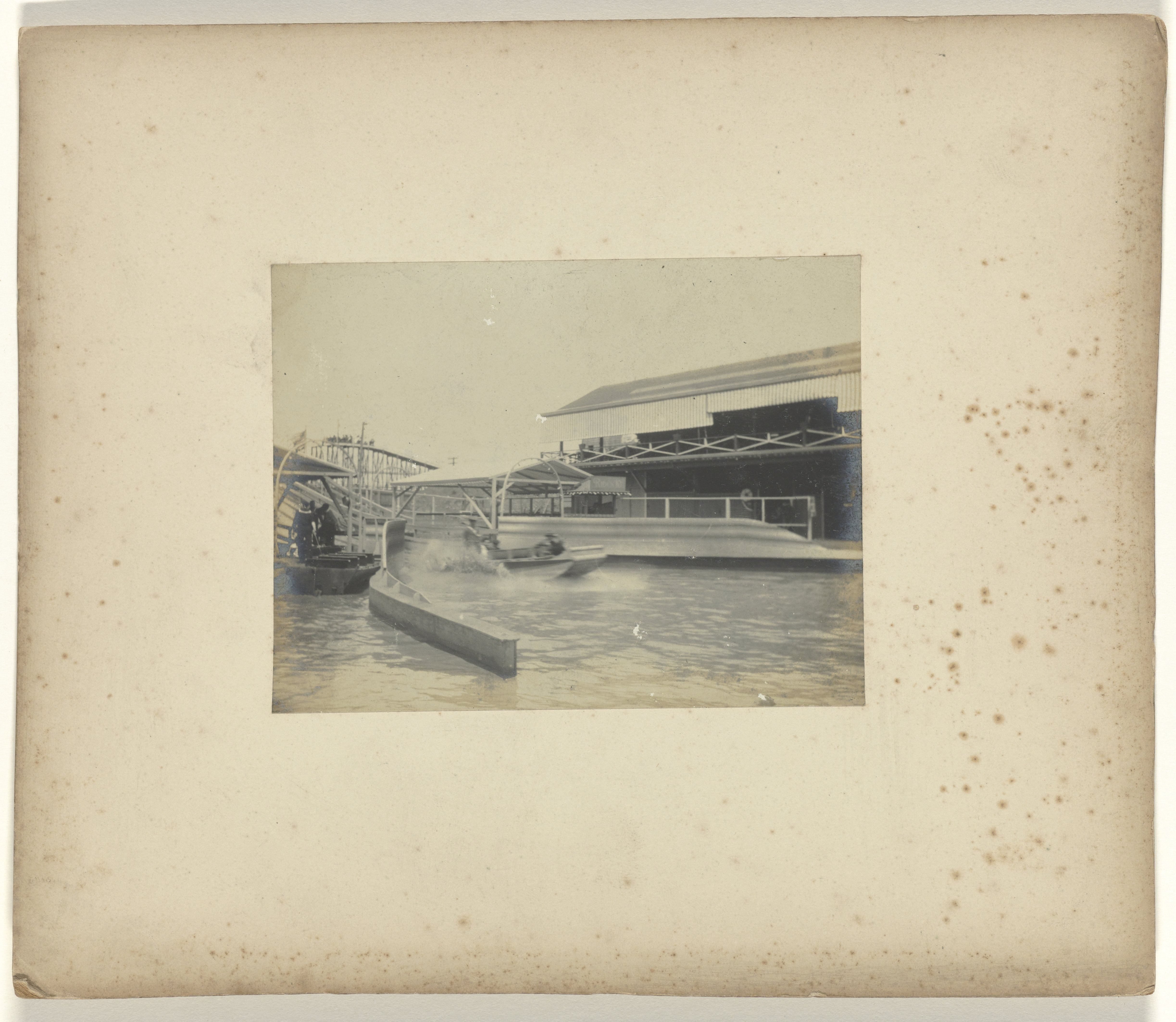Waterbaan met bootjes op de wereldtentoonstelling in St. Louis (Louisiana Purchase Exposition), 1904