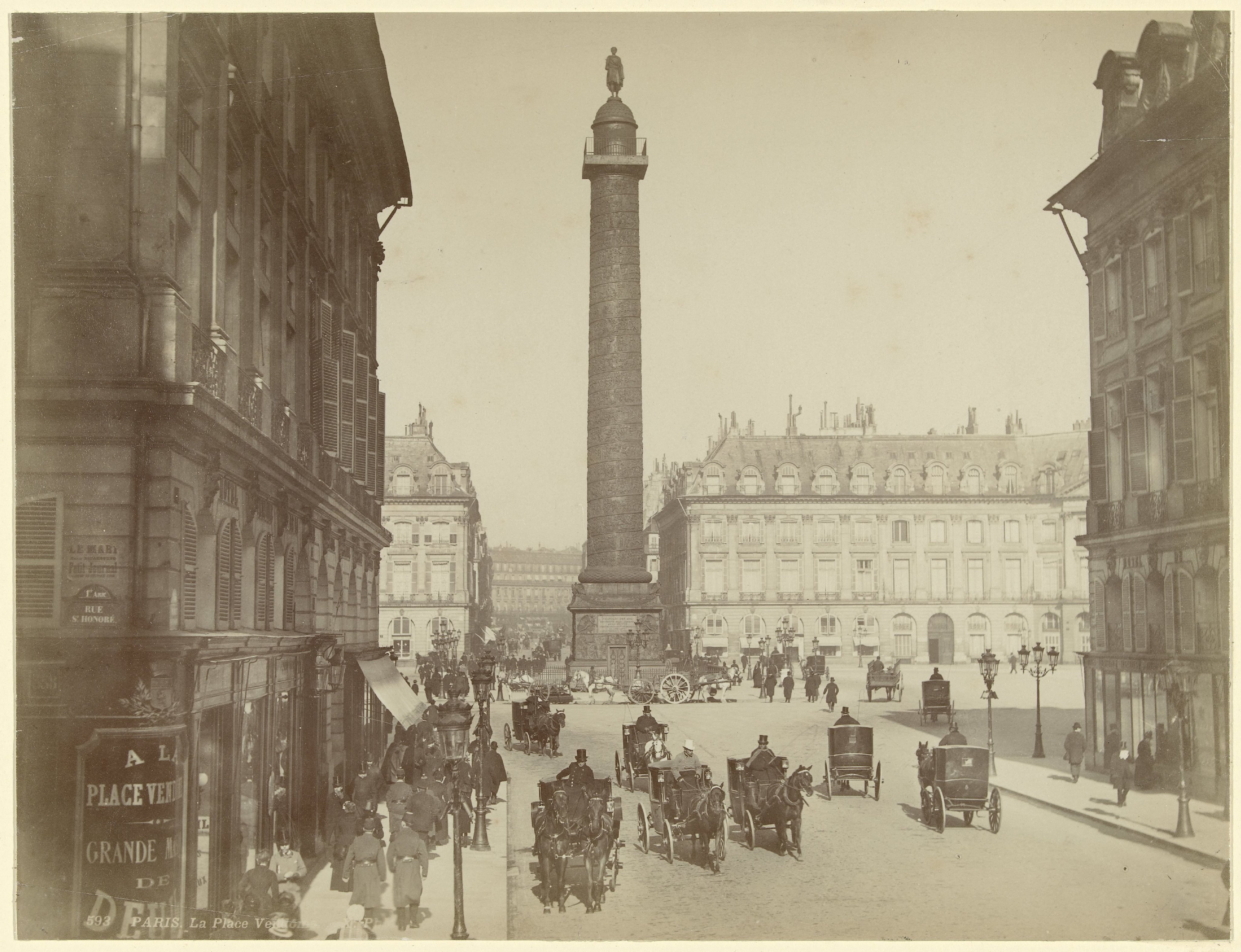 Place Vendôme met de Colonne Vendôme te Parijs