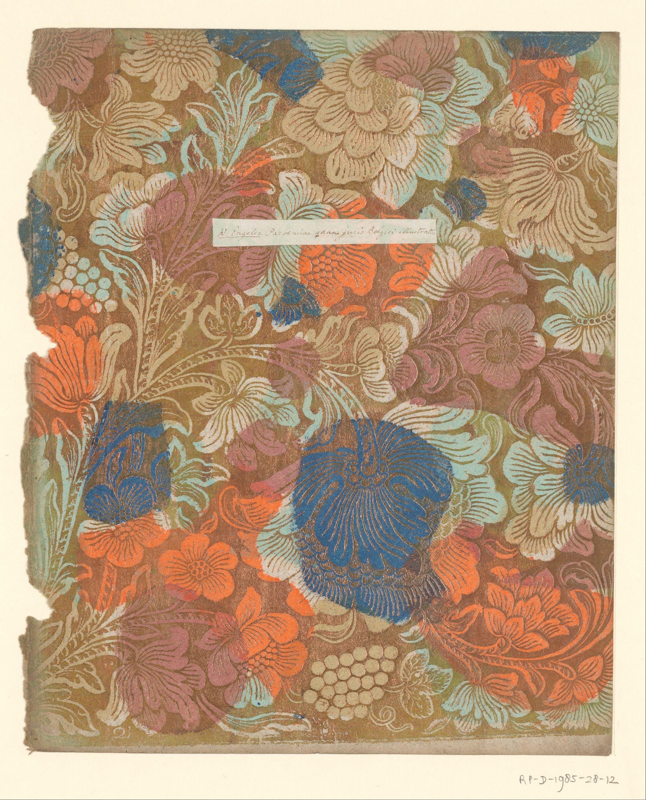 Blad met grote bloemen met vruchten