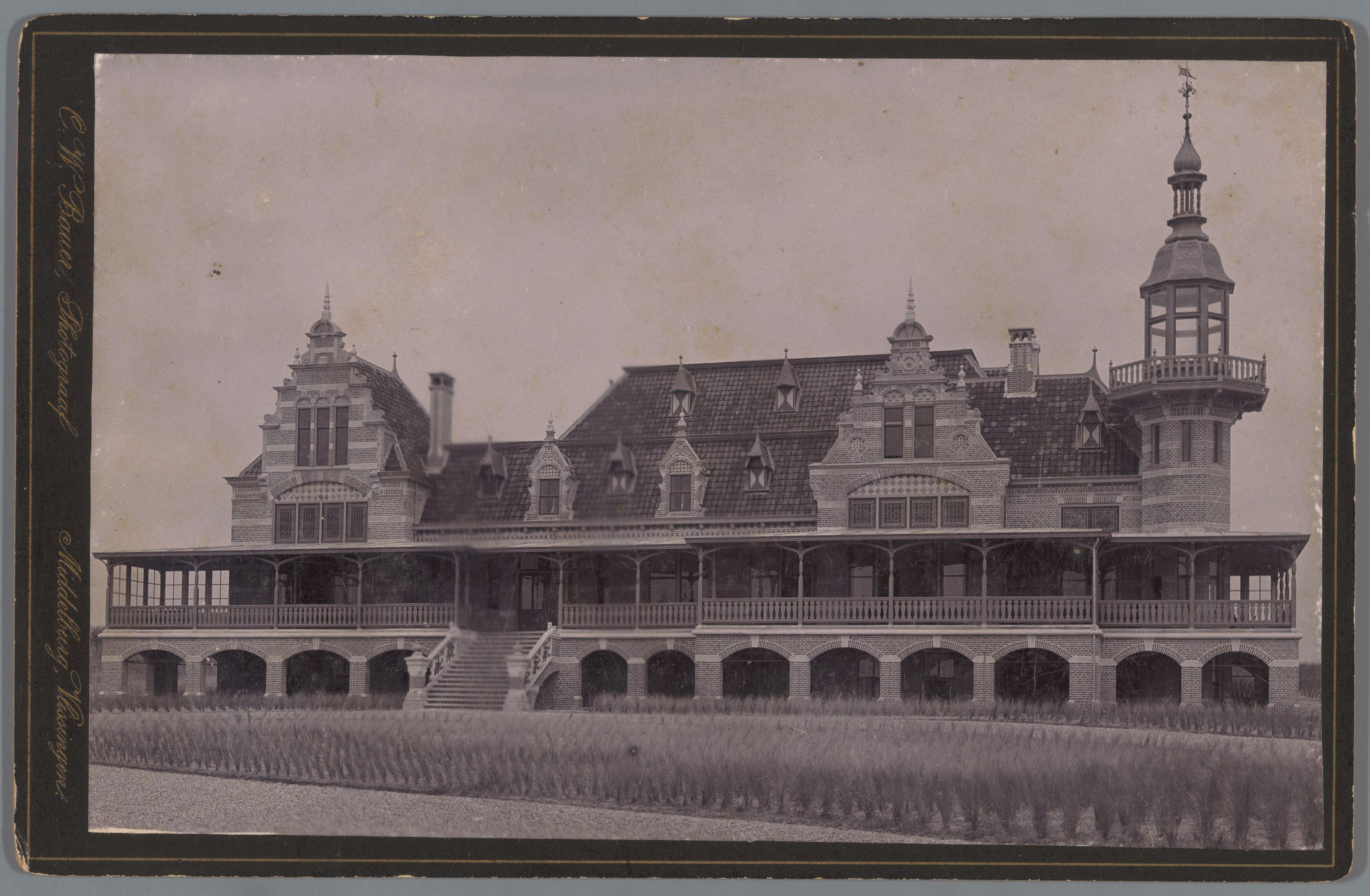 Gezicht op het Badpaviljoen in Domburg