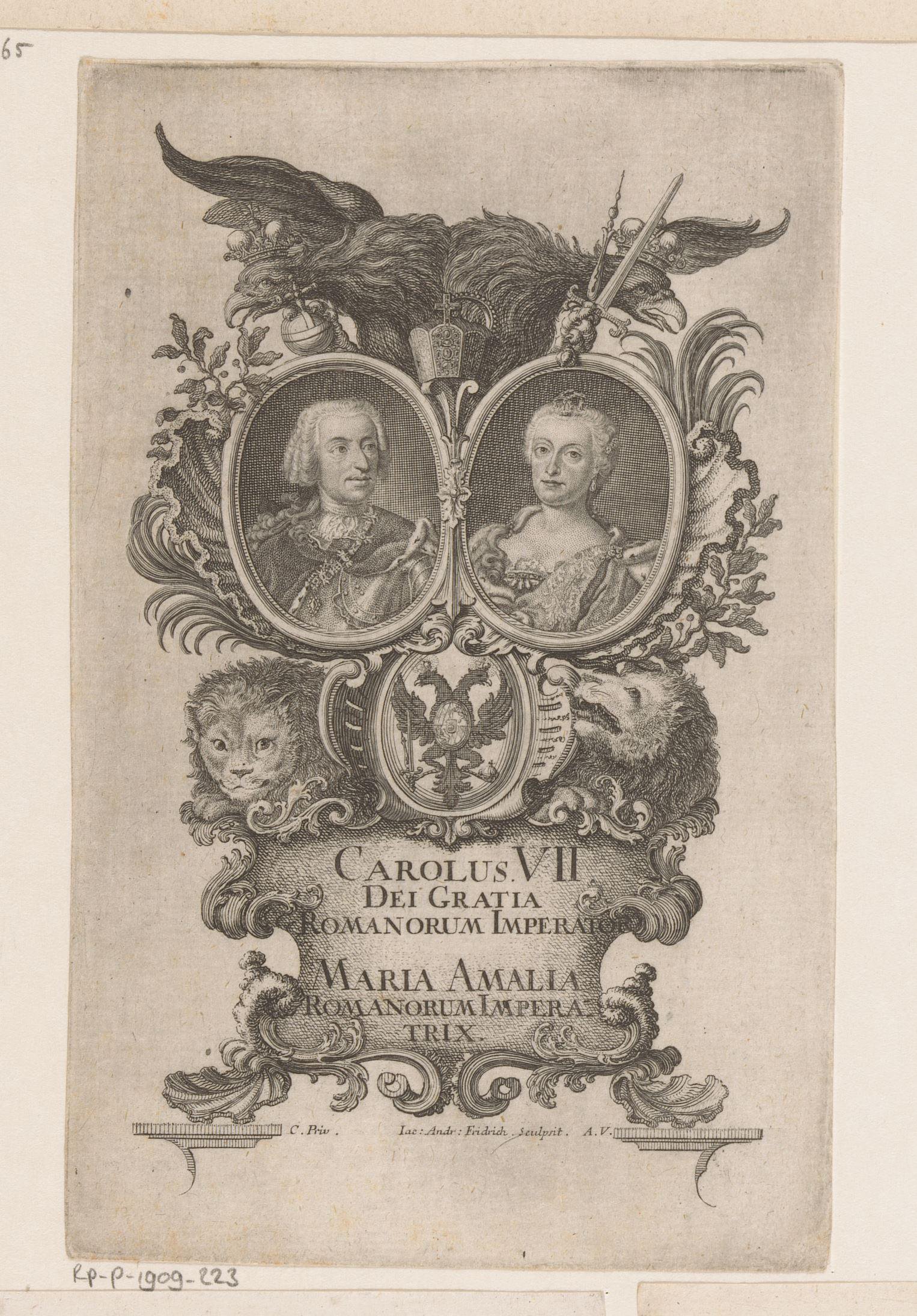 Portret van keizer Karel VII Albrecht en Maria Amalia van Oostenrijk in twee medaillons in allegorische omlijsting