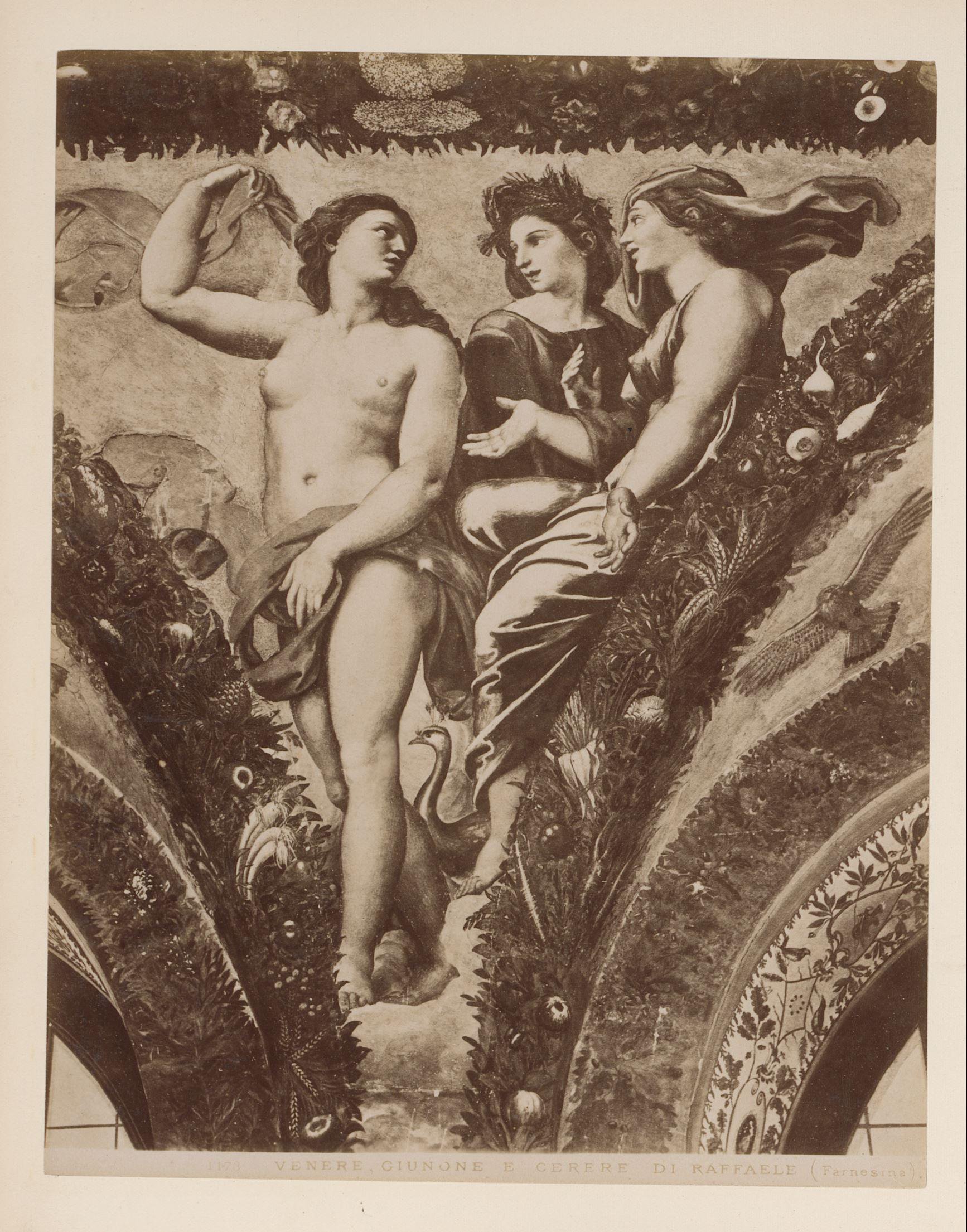 Fotoreproductie van fresco Venus, Ceres en Juno door Rafaël in het Farnesina te Rome