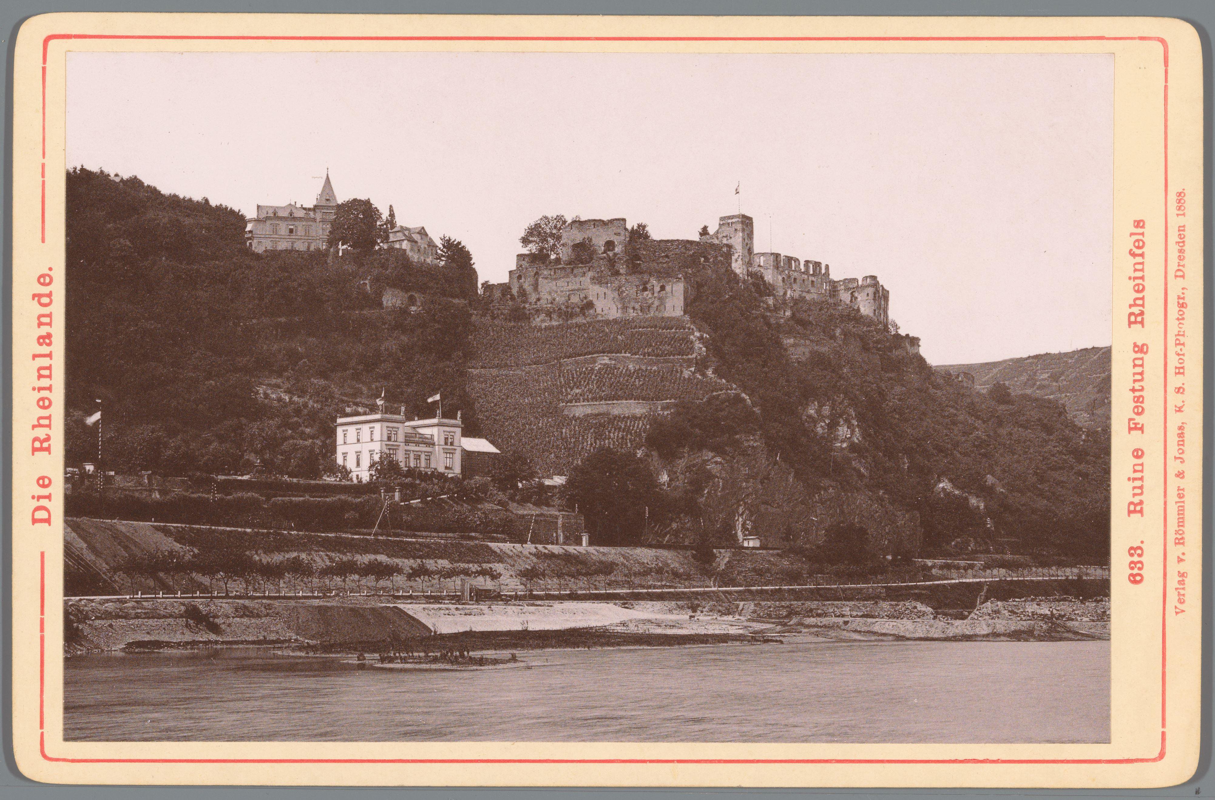 Gezicht op de ruïne van de burcht Rheinfels