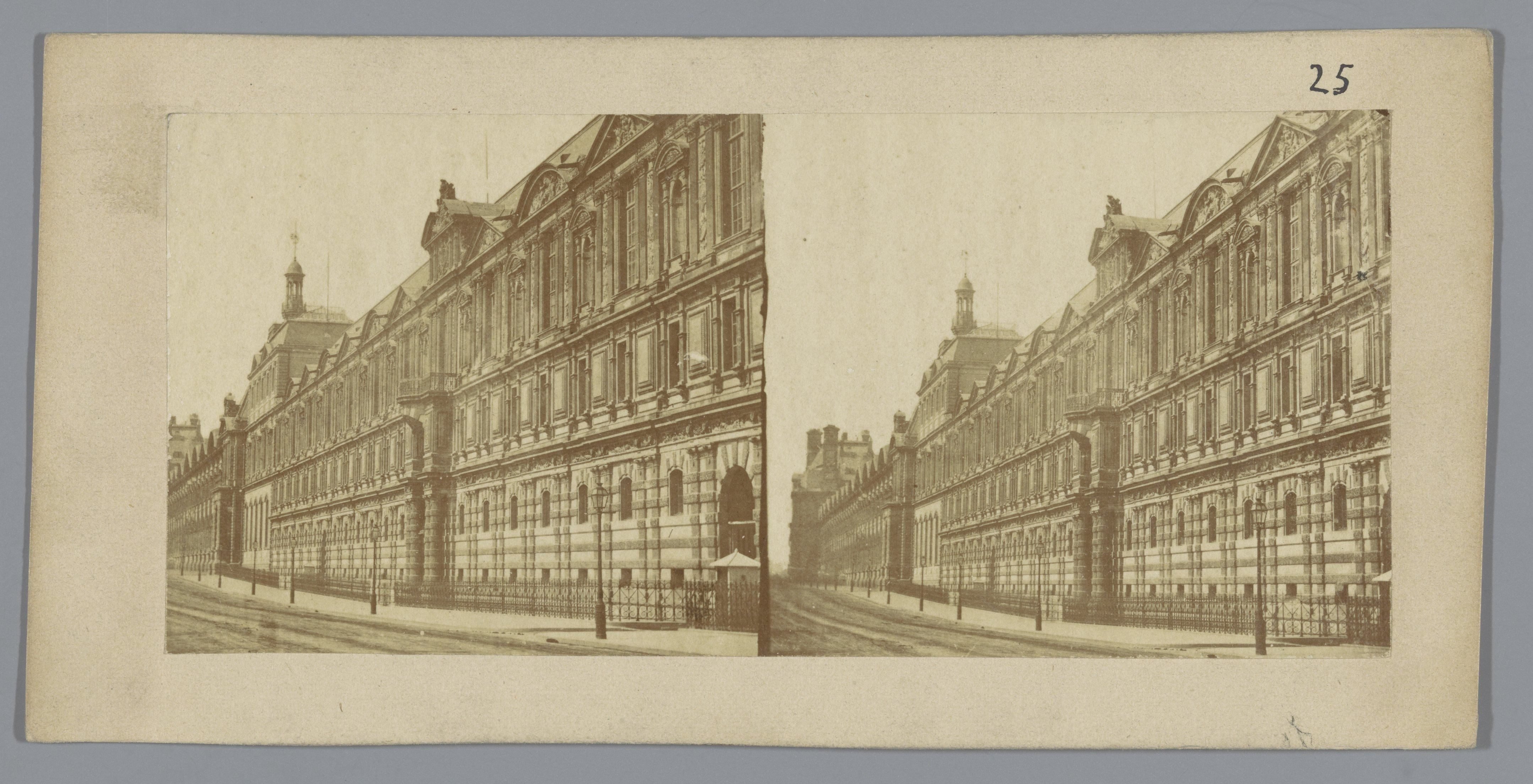 Façade van het Tuilerieënpaleis, Parijs