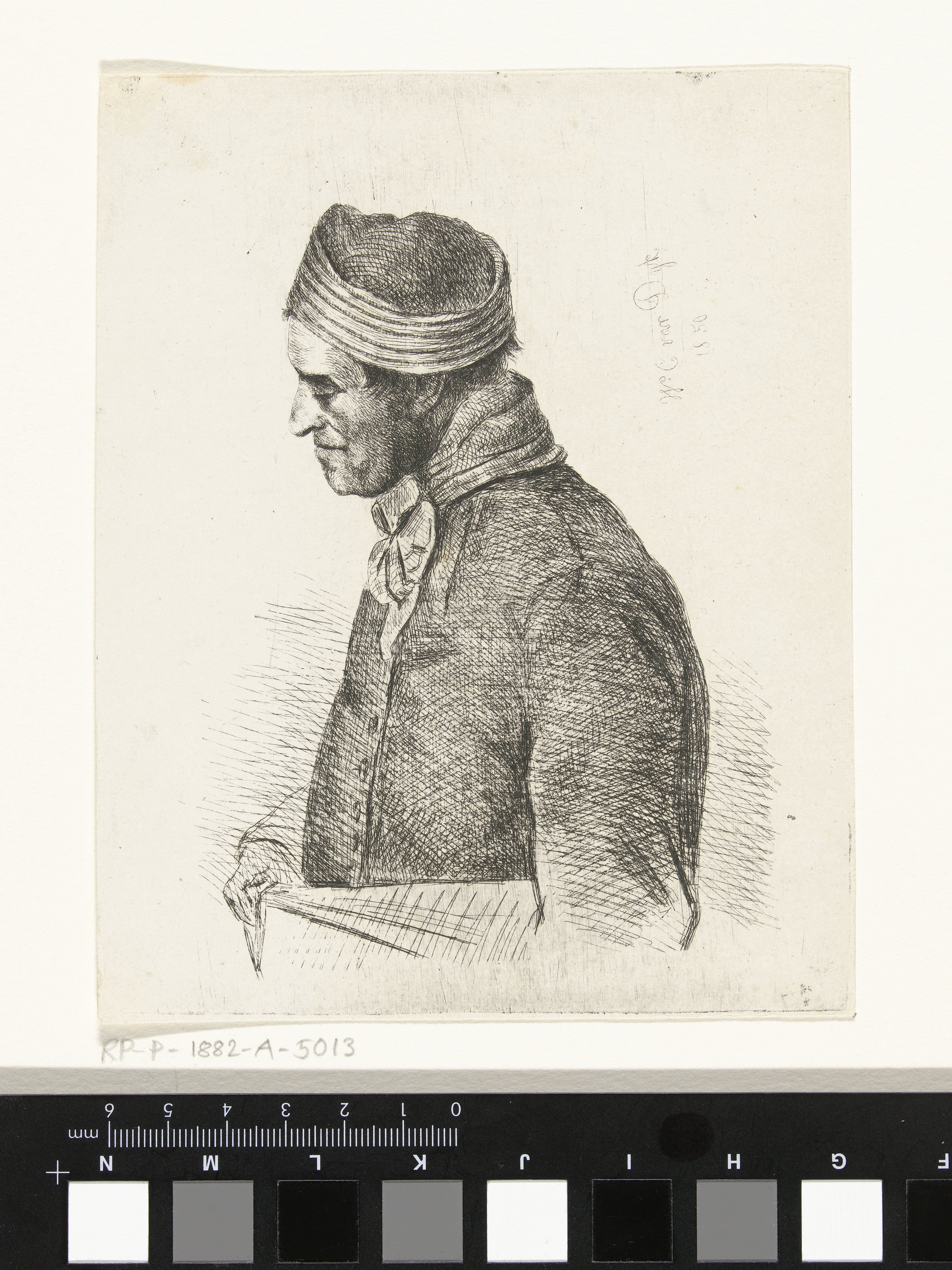 Portret van een onbekende man met muts en map onder zijn arm
