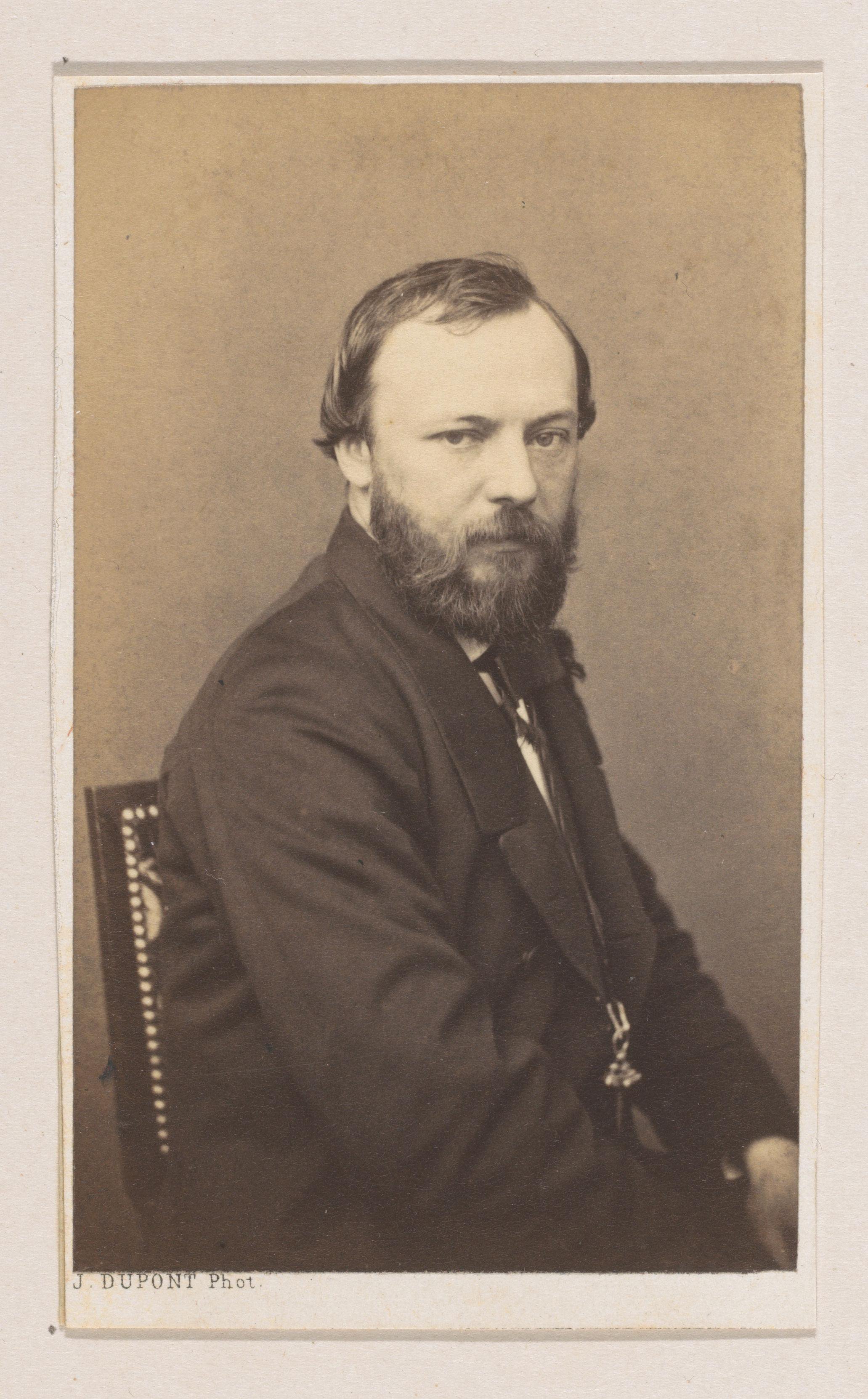 Portret van de schilder Henri Adolphe Schaep, halffiguur