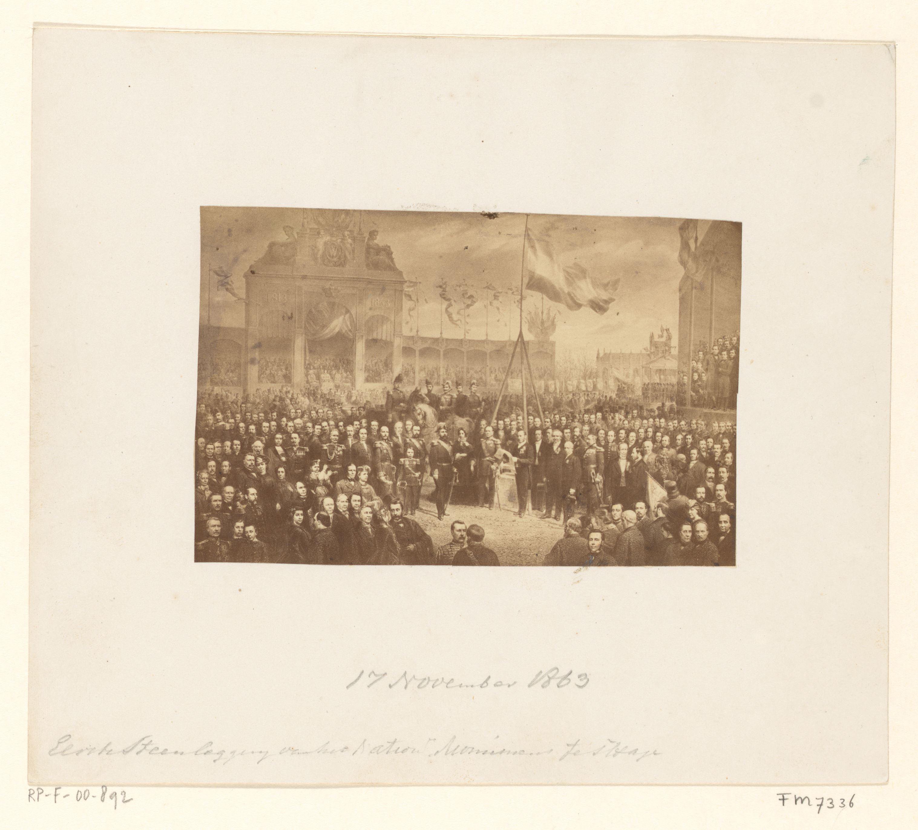 Fotoreproductie van schilderij: Het leggen van de eerste steen door koning Willem III van het Nationaal Monument te Den Haag, 1863