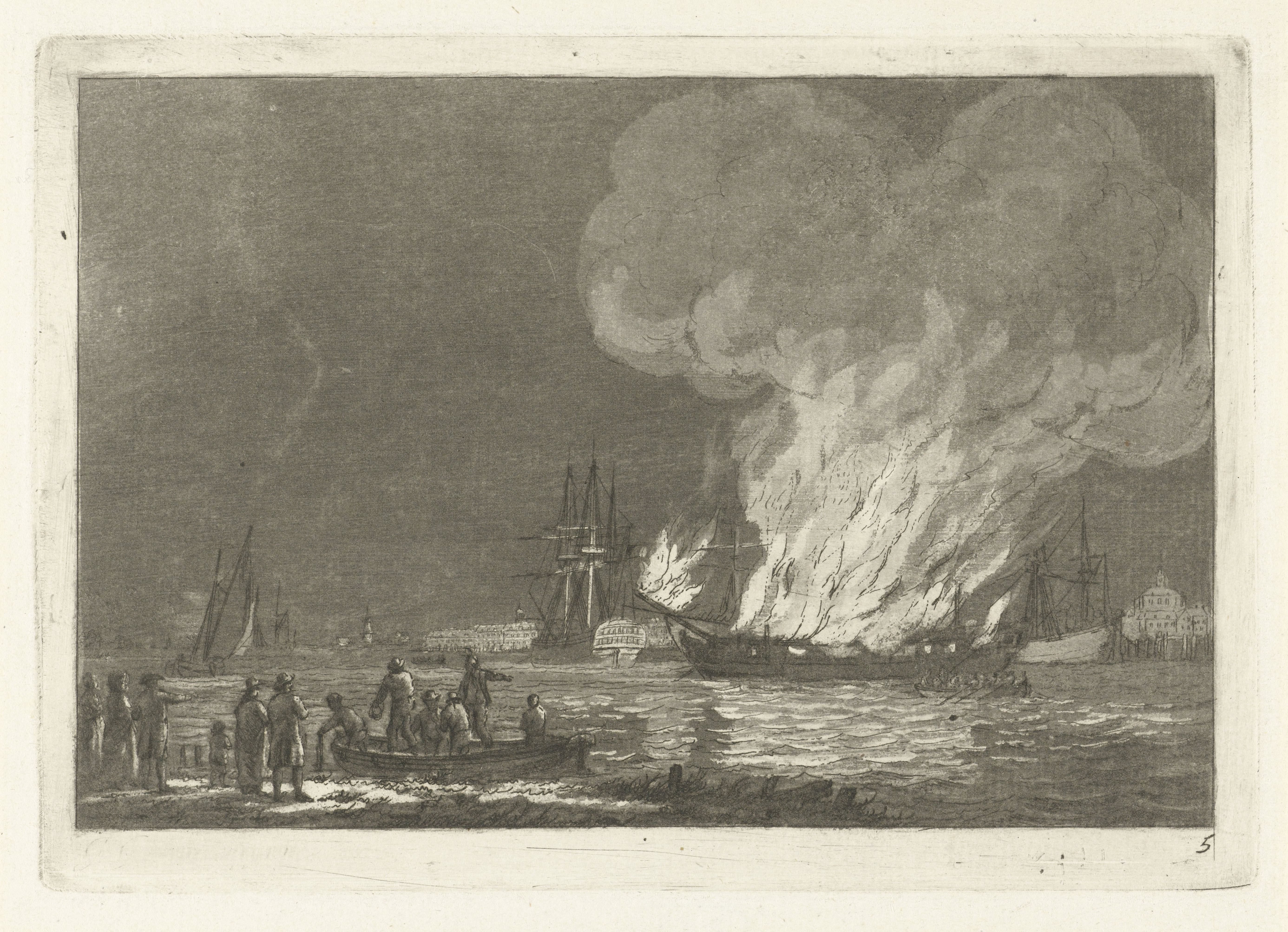Brandend schip voor Rotterdam