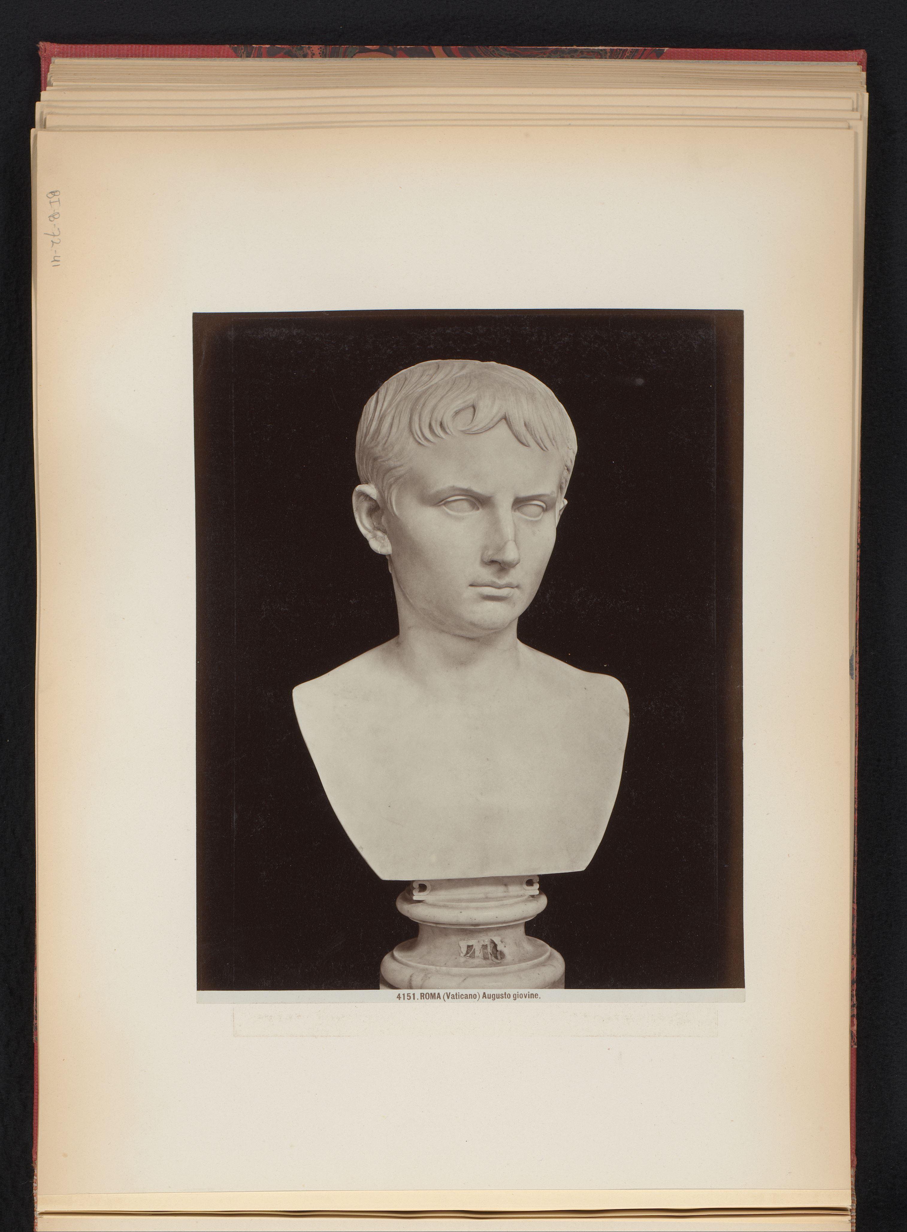 Portretbuste van Augusto giovine in de Vaticaanse Musea te Vaticaanstad, Italië