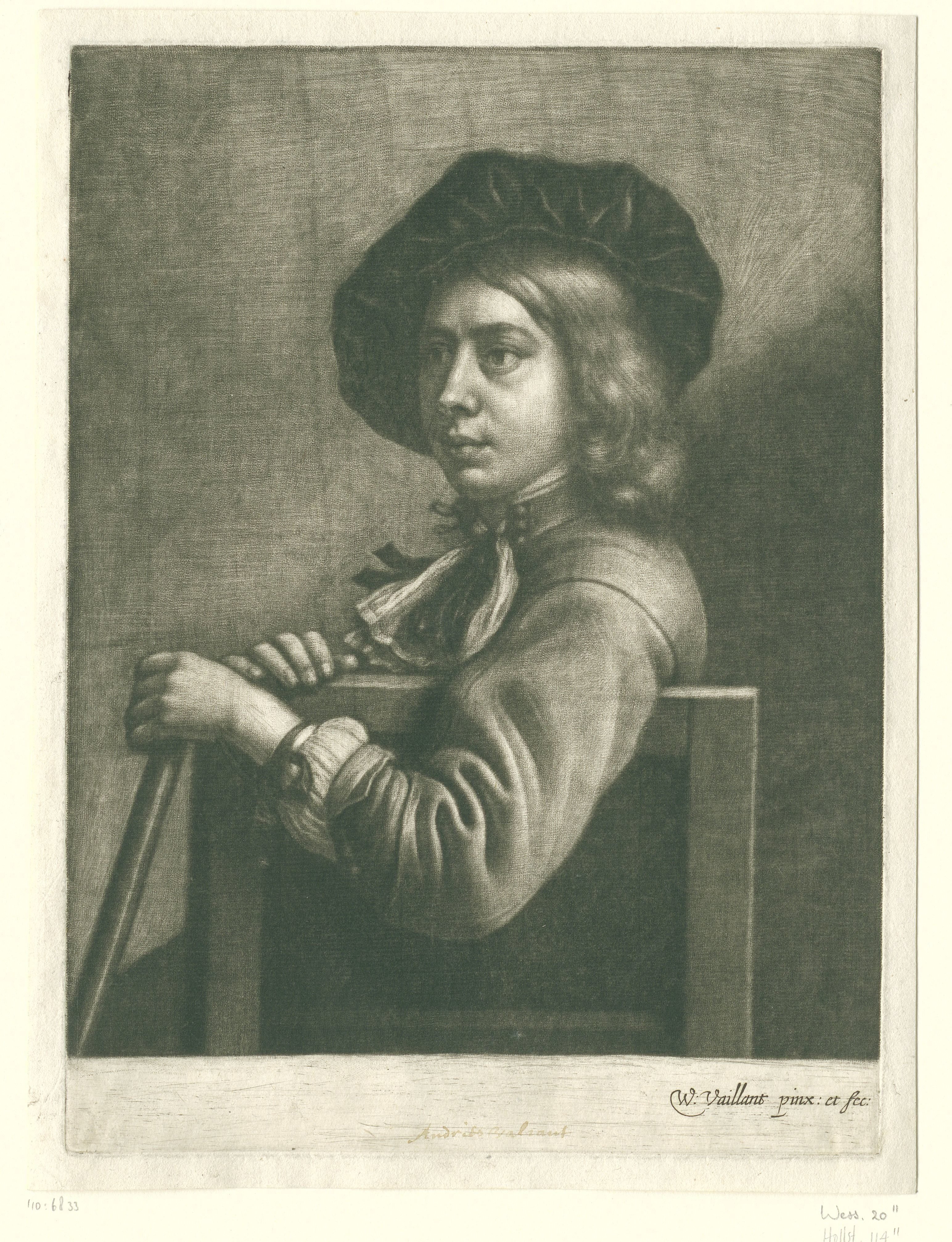 Zittende jongen met een baret
