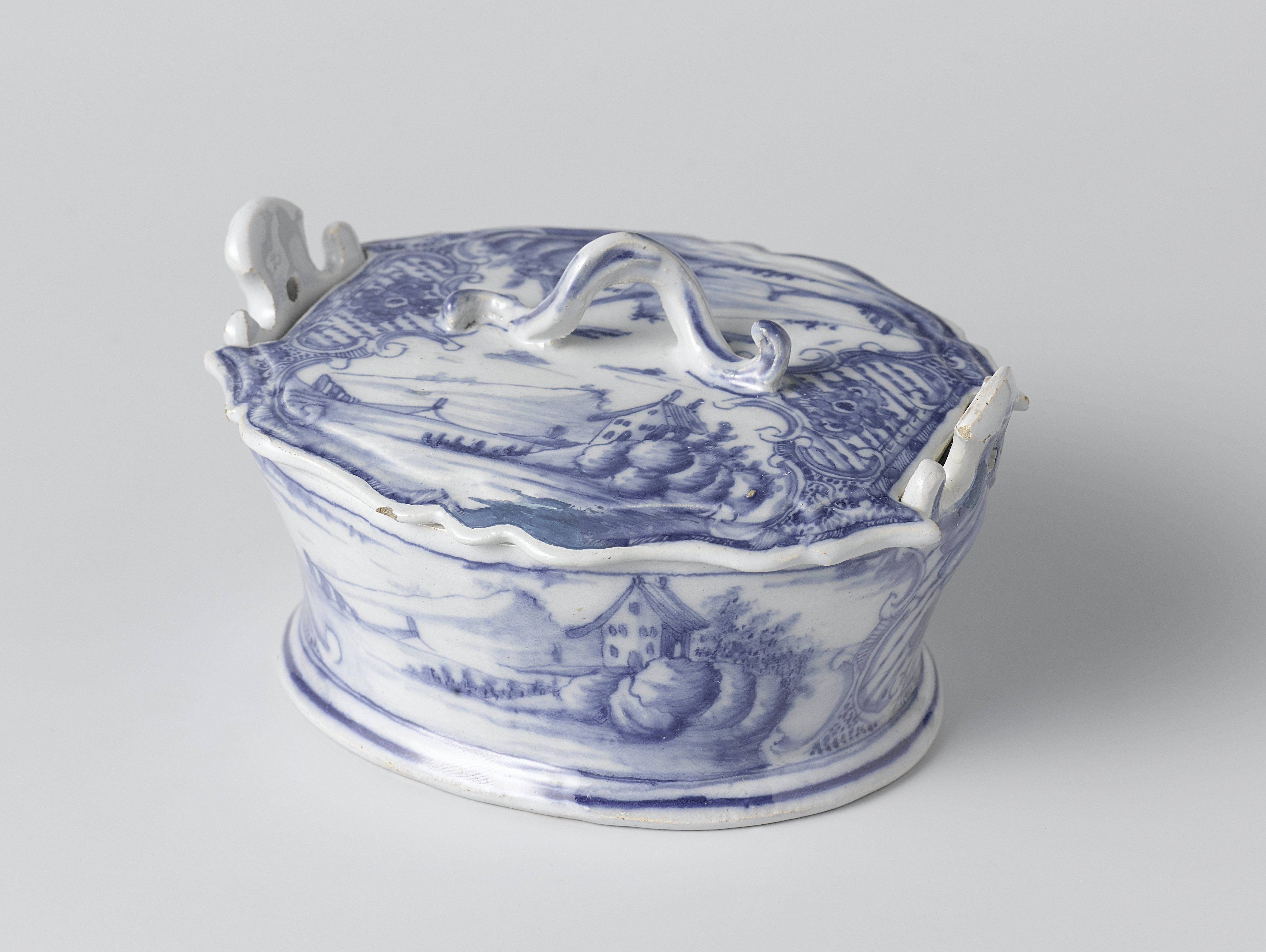 Botervloot met deksel van faience