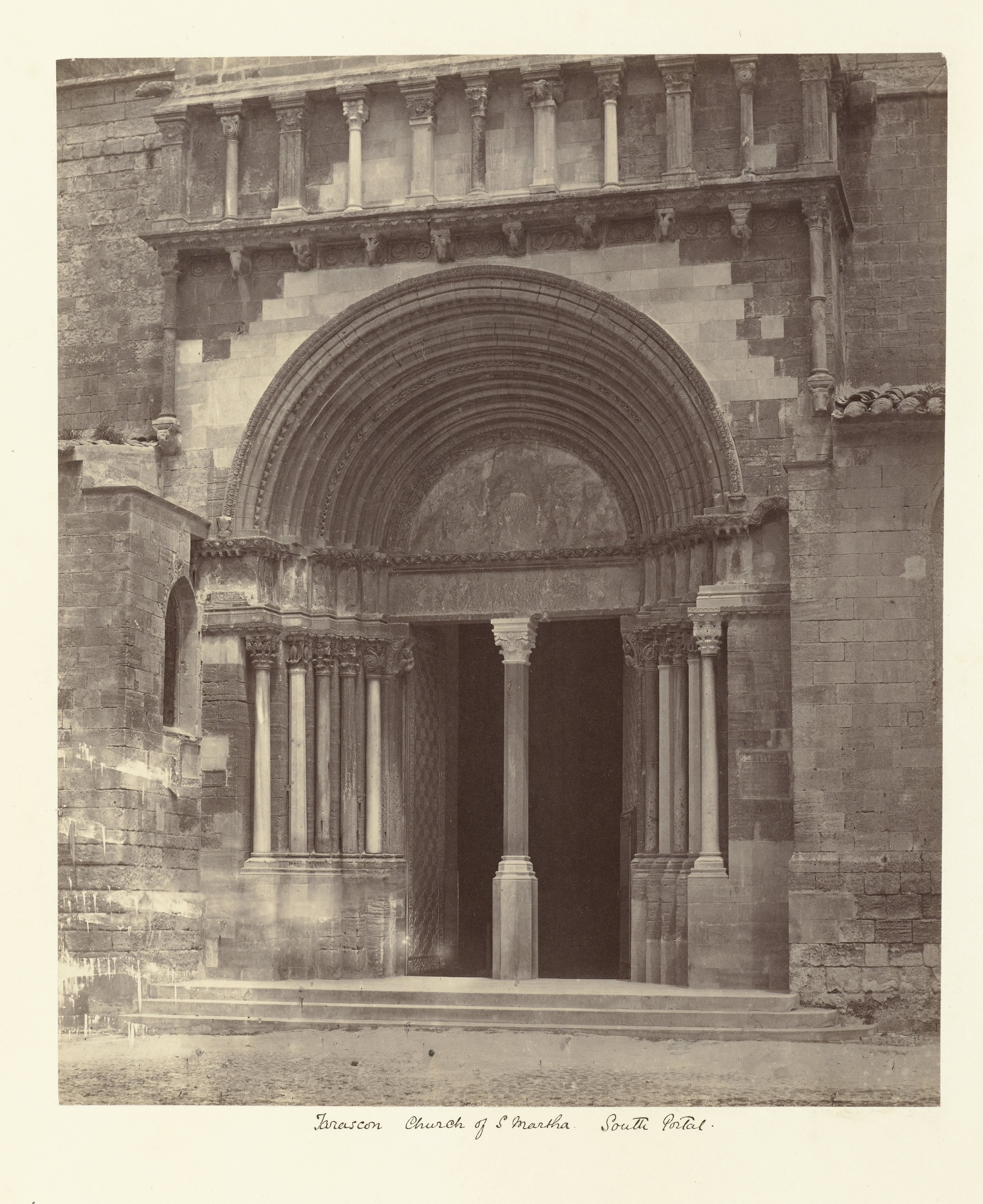 Zuidportaal van de Église Sainte-Marthe de Tarascon