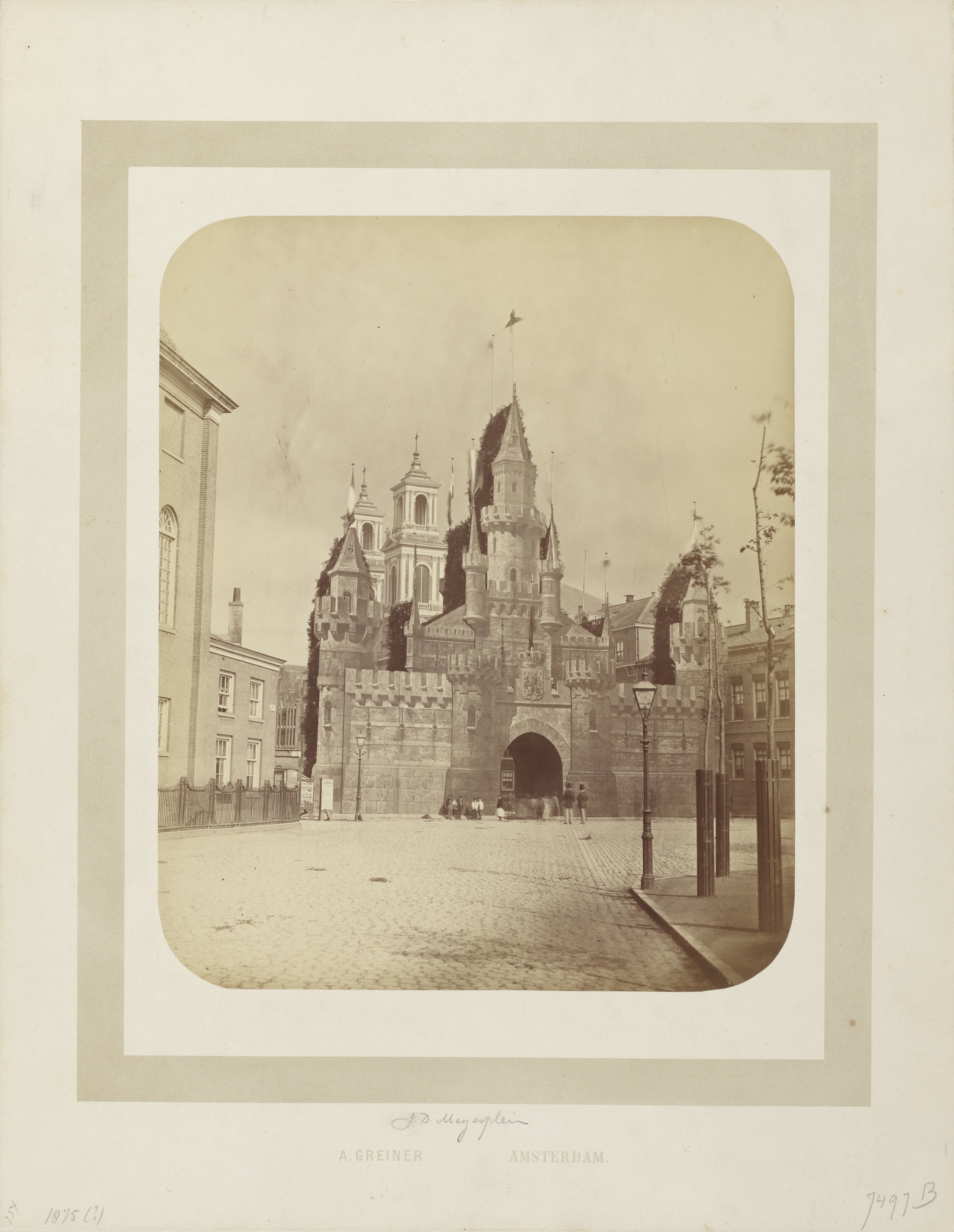 Poort, tijdelijk opgetrokken op het Jonas Daniël Meyerplein te Amsterdam, ca. 1875