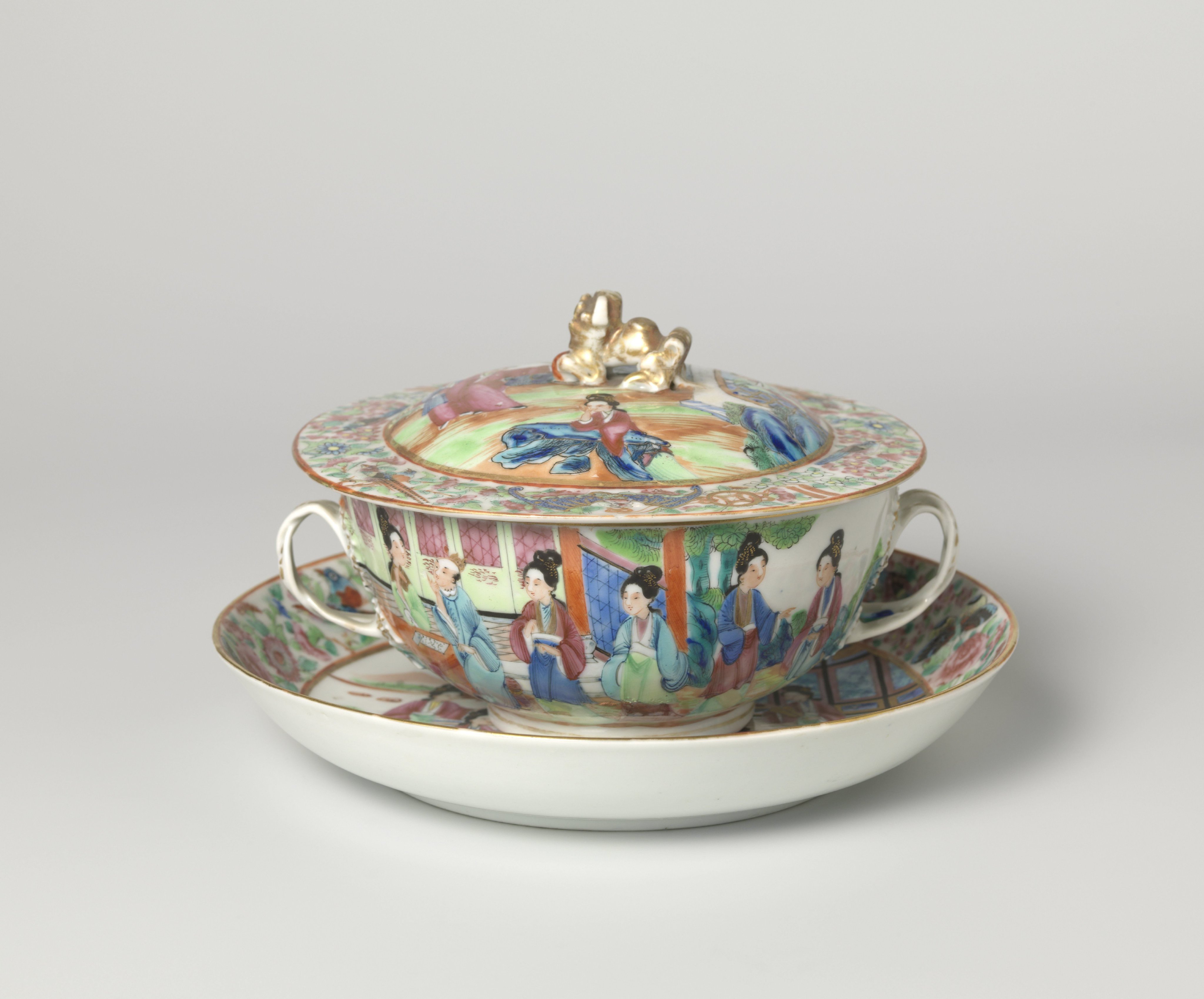 Tureen with stand with figures on a terras near a pavilion
