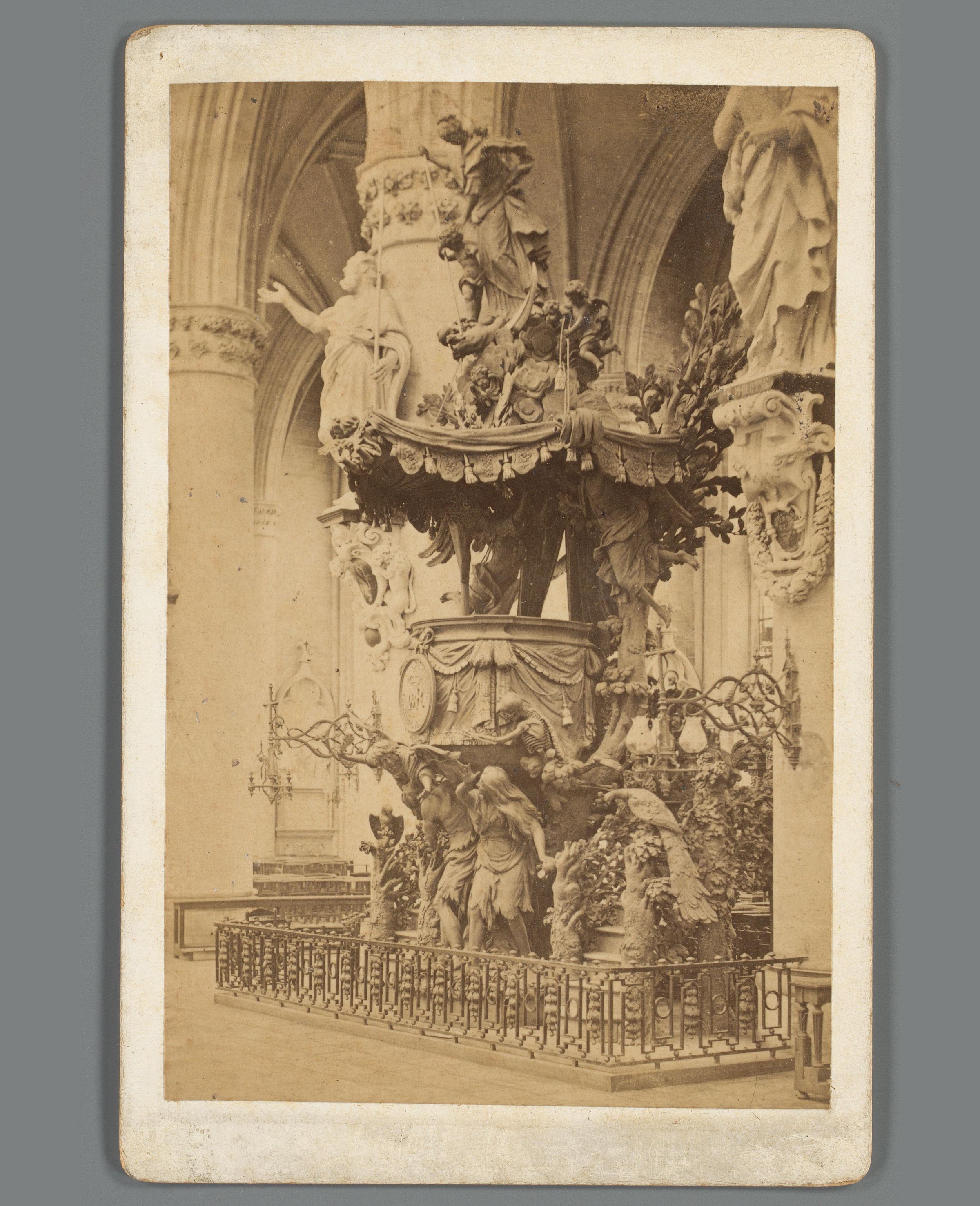 Preekstoel in kathedraal van Sint-Michiel en Sint-Goedele, Brussel