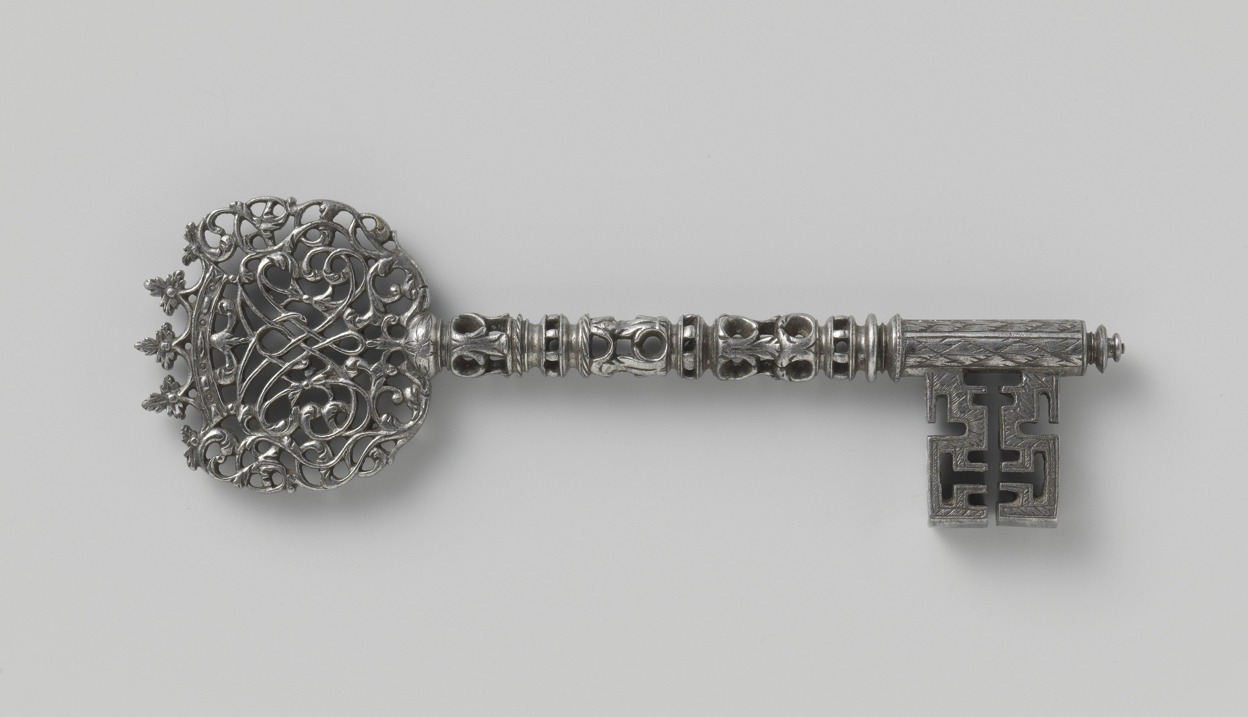 Detector lock with key