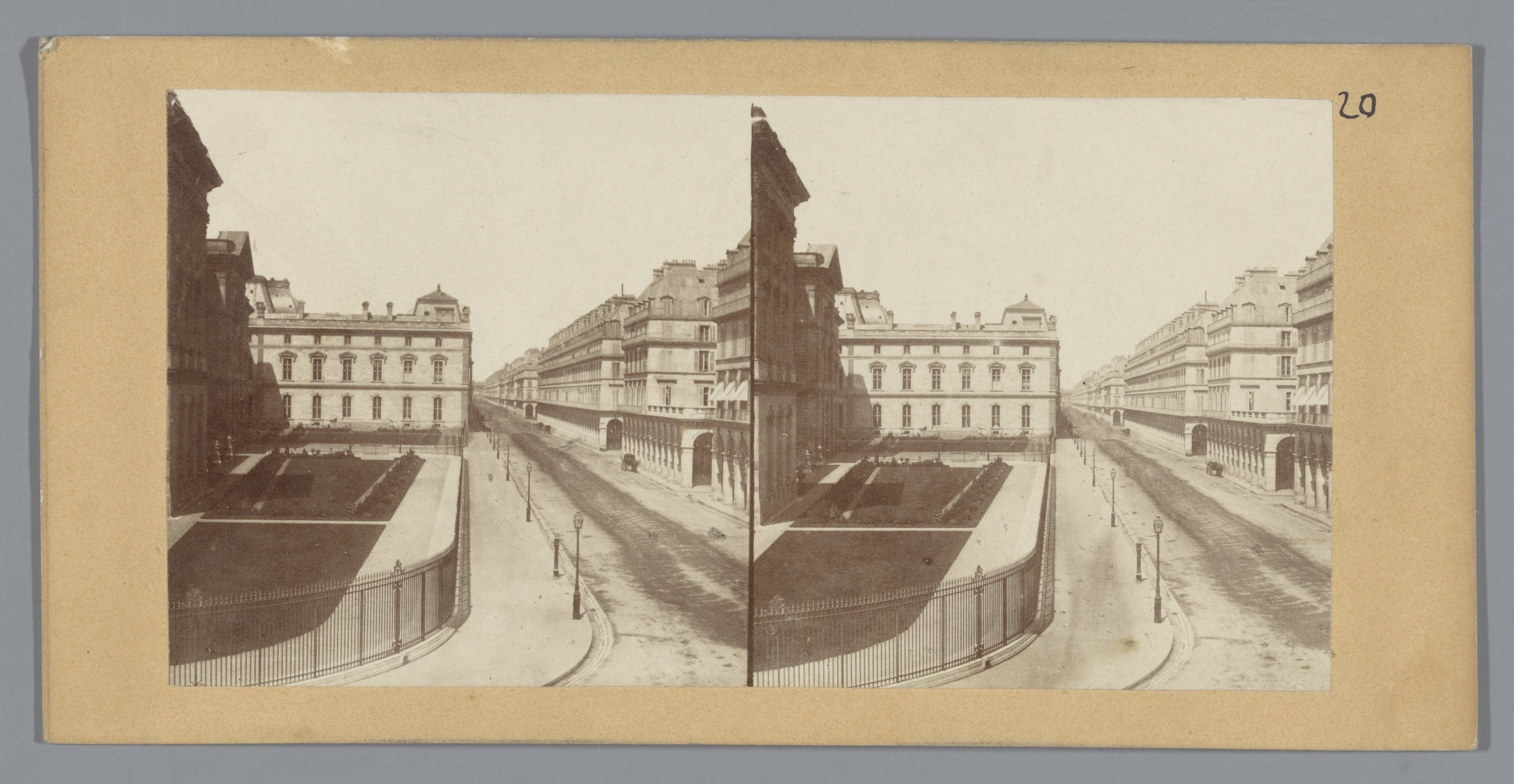 Gezicht op de Rue de Rivoli, gezien vanaf het Louvre
