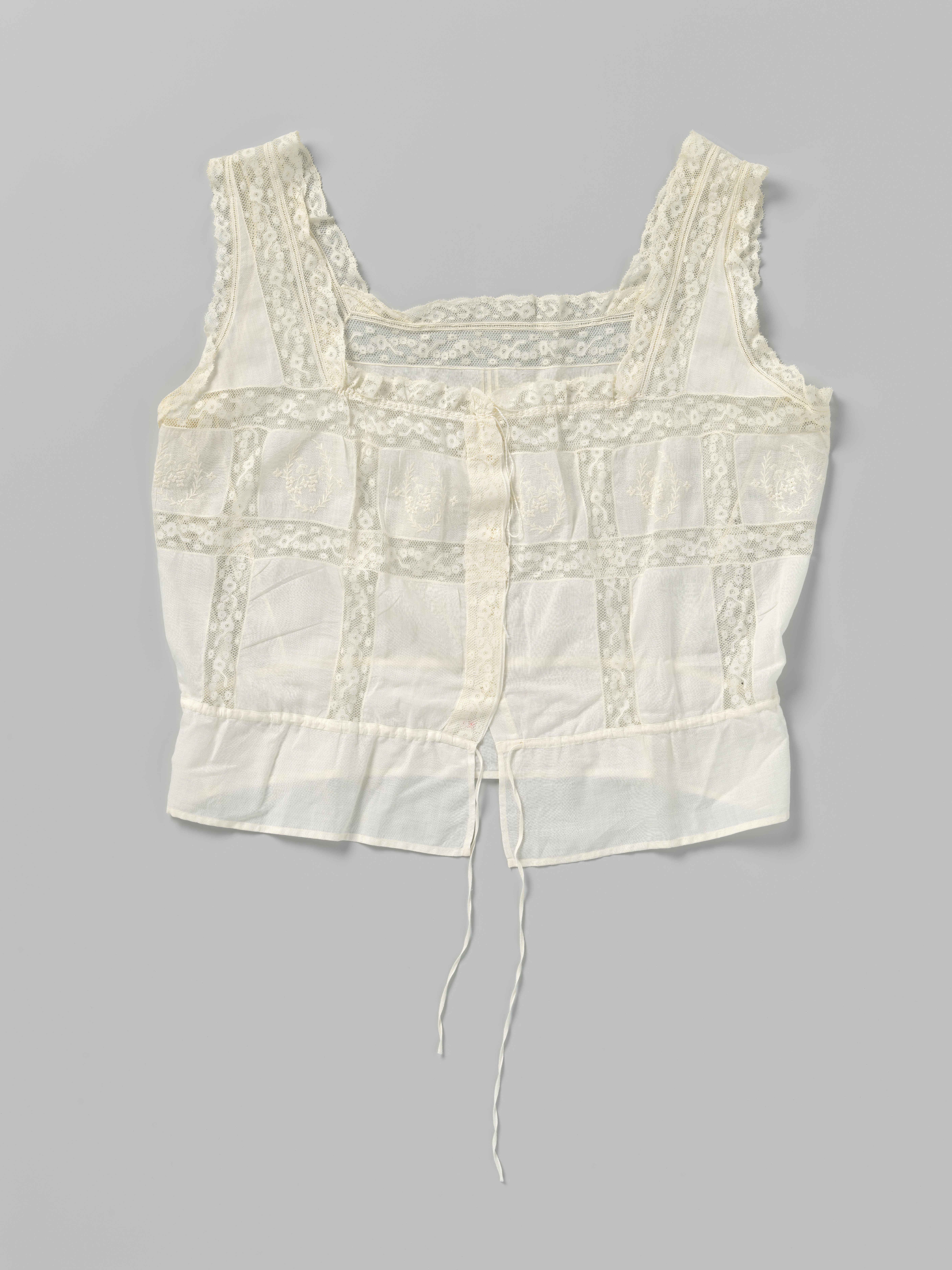 Corset cover