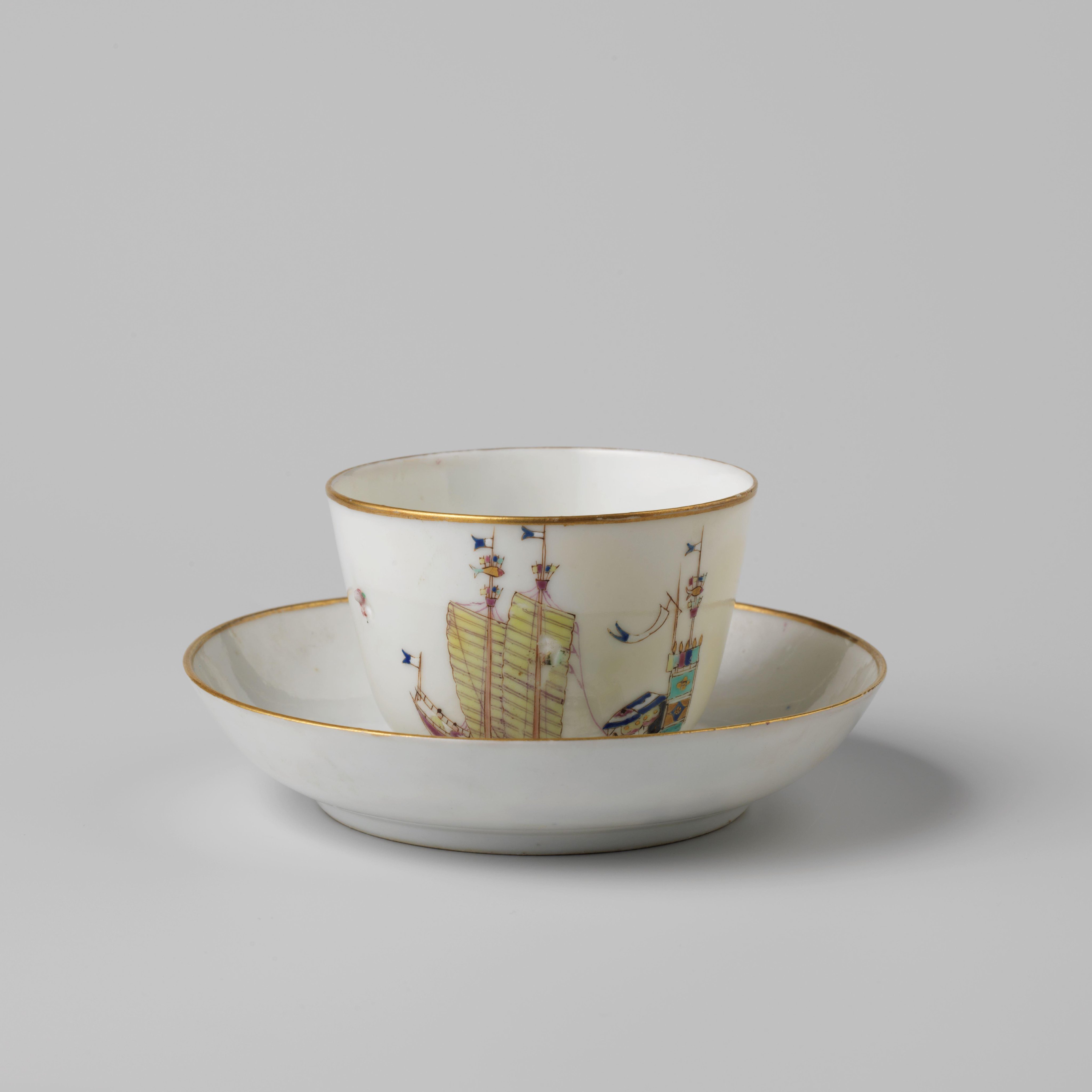 Cup and saucer with a Chinese junk and the arms of Amsterdam