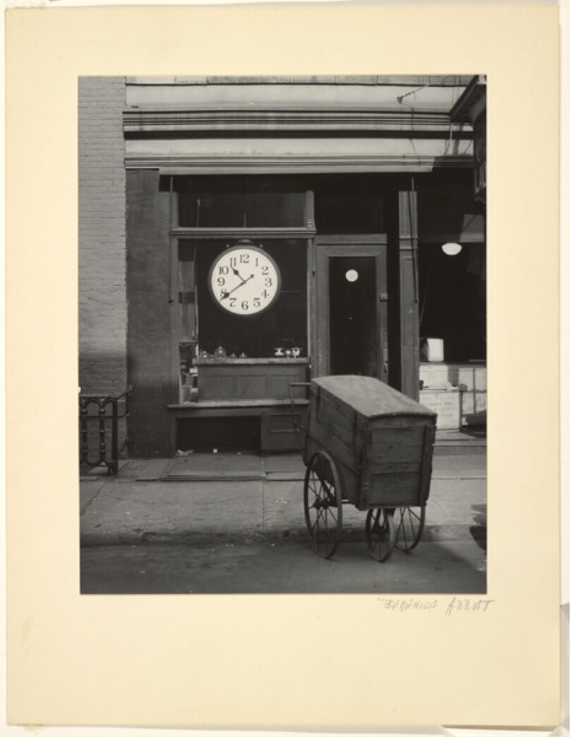 [Repair Shop, Christopher Street]