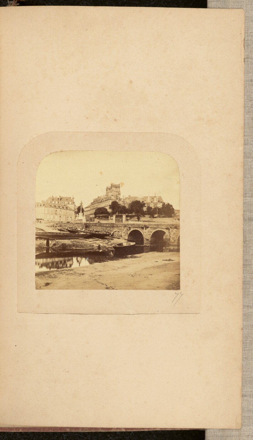 [River view]