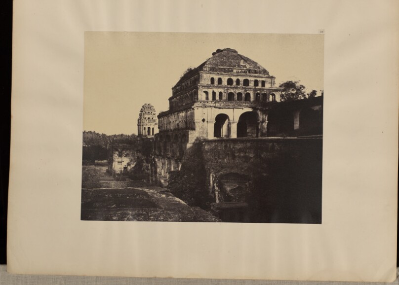 Madura. [Trimul Naik's] Palace, View of North East Corner from One Side Sub Court Shewing the Exterior of One of the Halls of the Quadrangle.