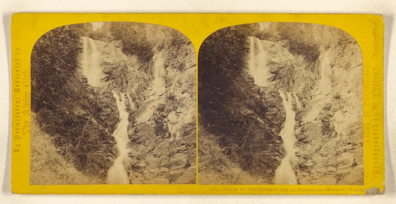 Chute du Griffenbach sur le Chemin de Murren. Suisse.